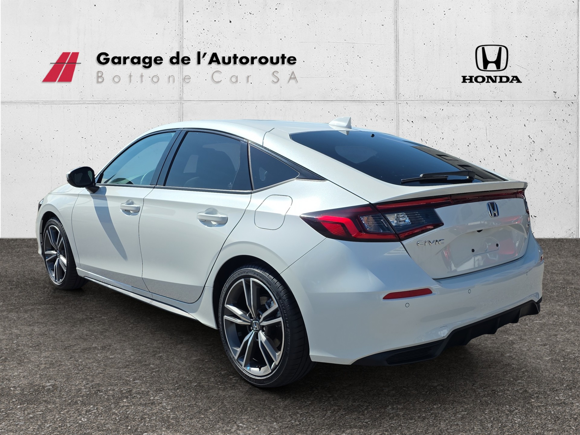 HONDA Civic 2.0 i-MMD Advance-showroom-element-2