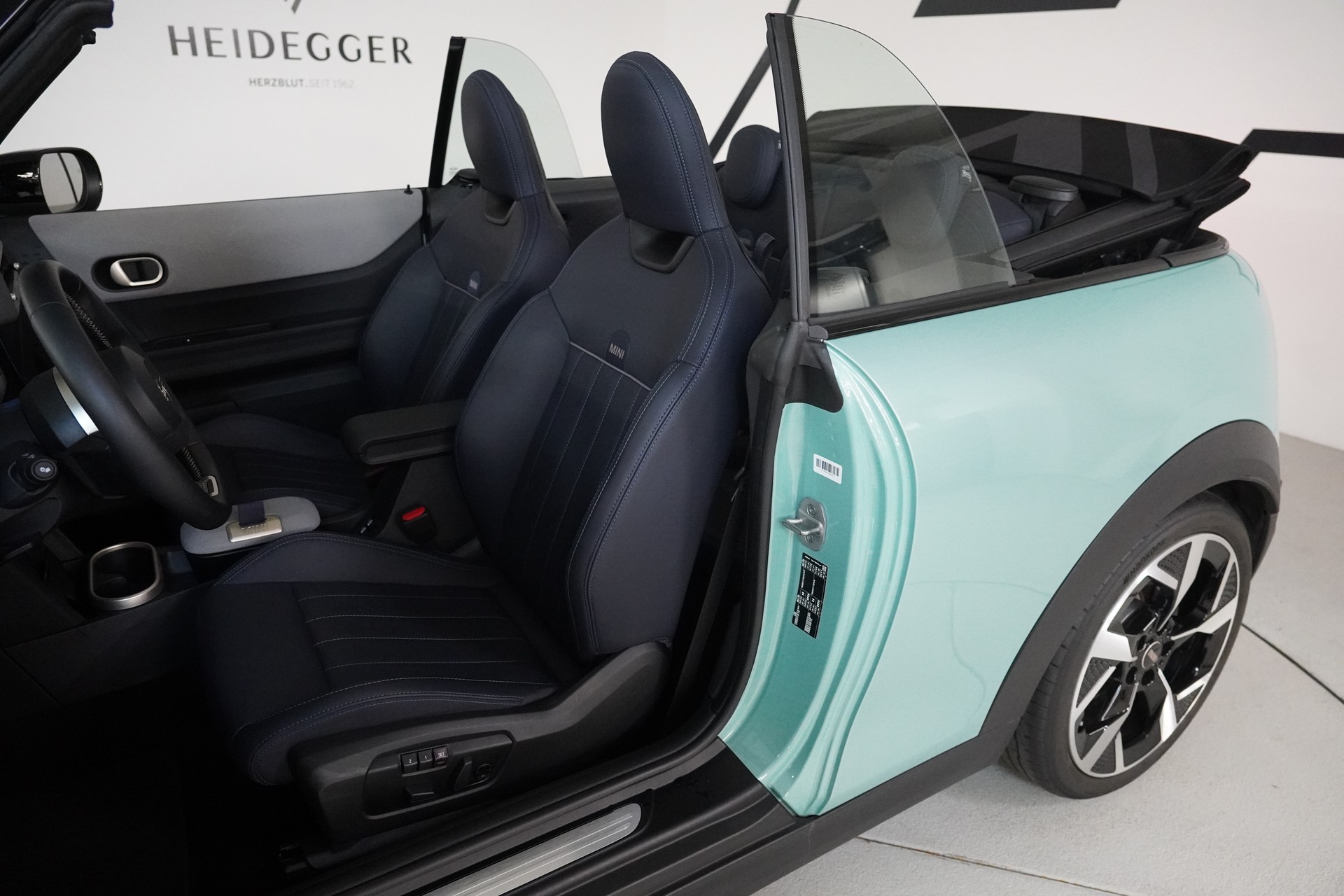 MINI Cooper S Cabriolet DKG-image-19