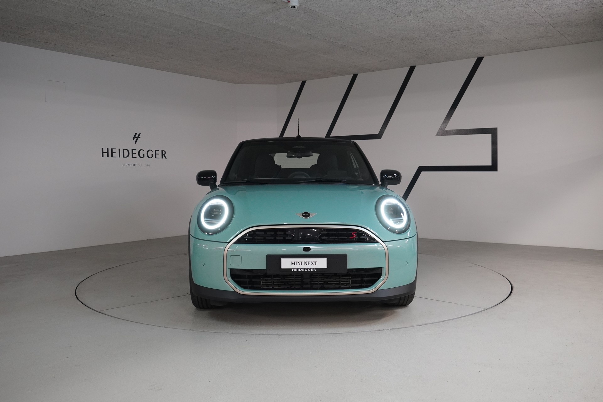 MINI Cooper S Cabriolet DKG-showroom-element-1