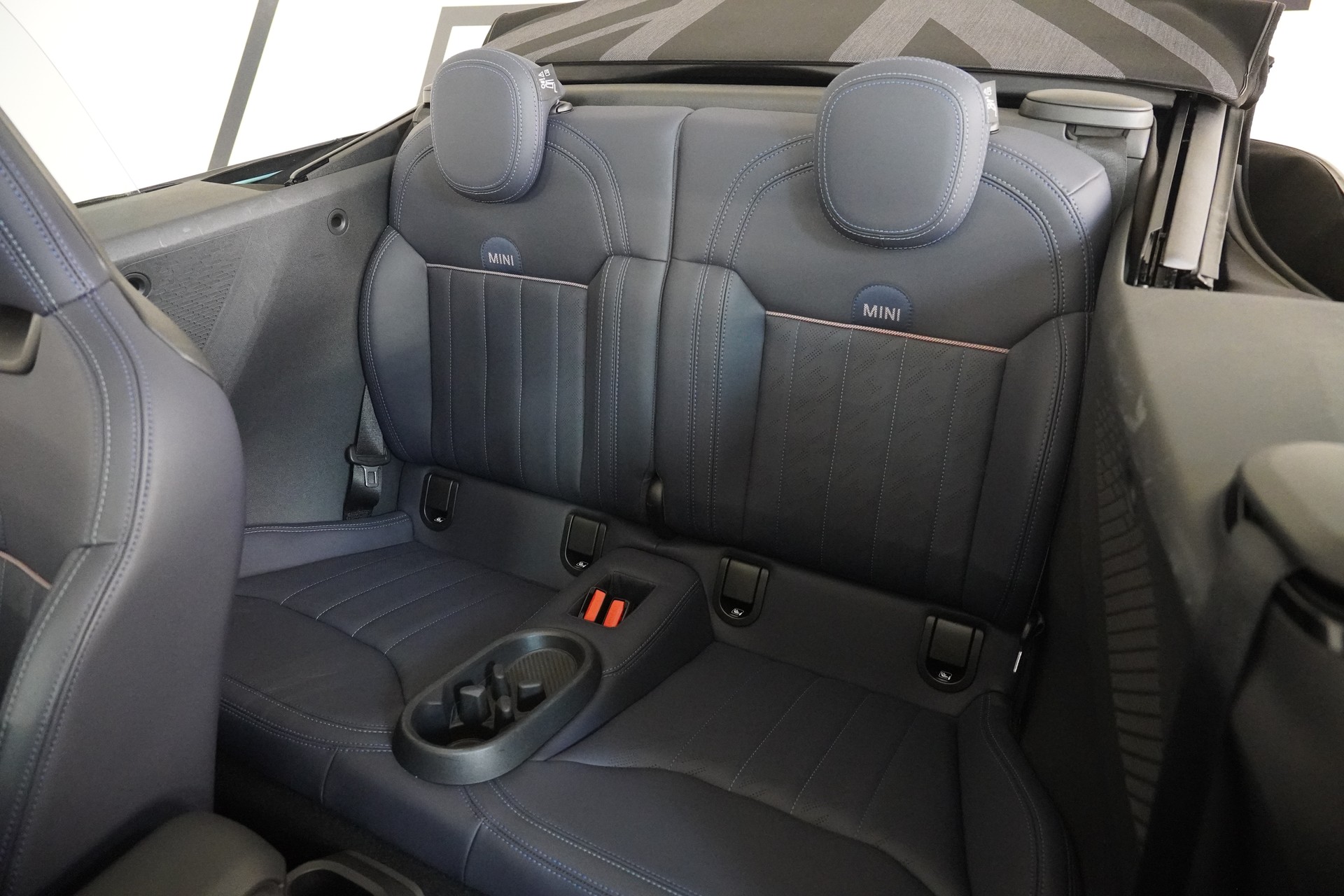MINI Cooper S Cabriolet DKG-image-20