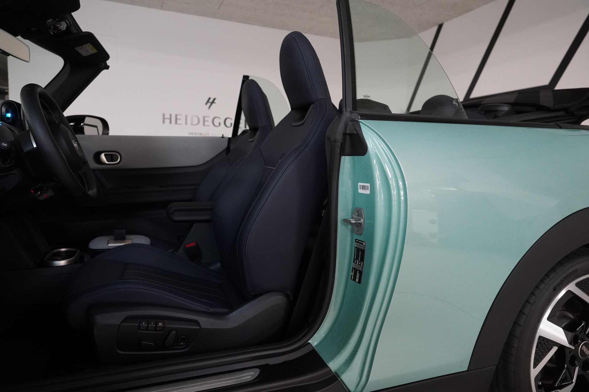 MINI Cooper S Cabriolet DKG-image-18