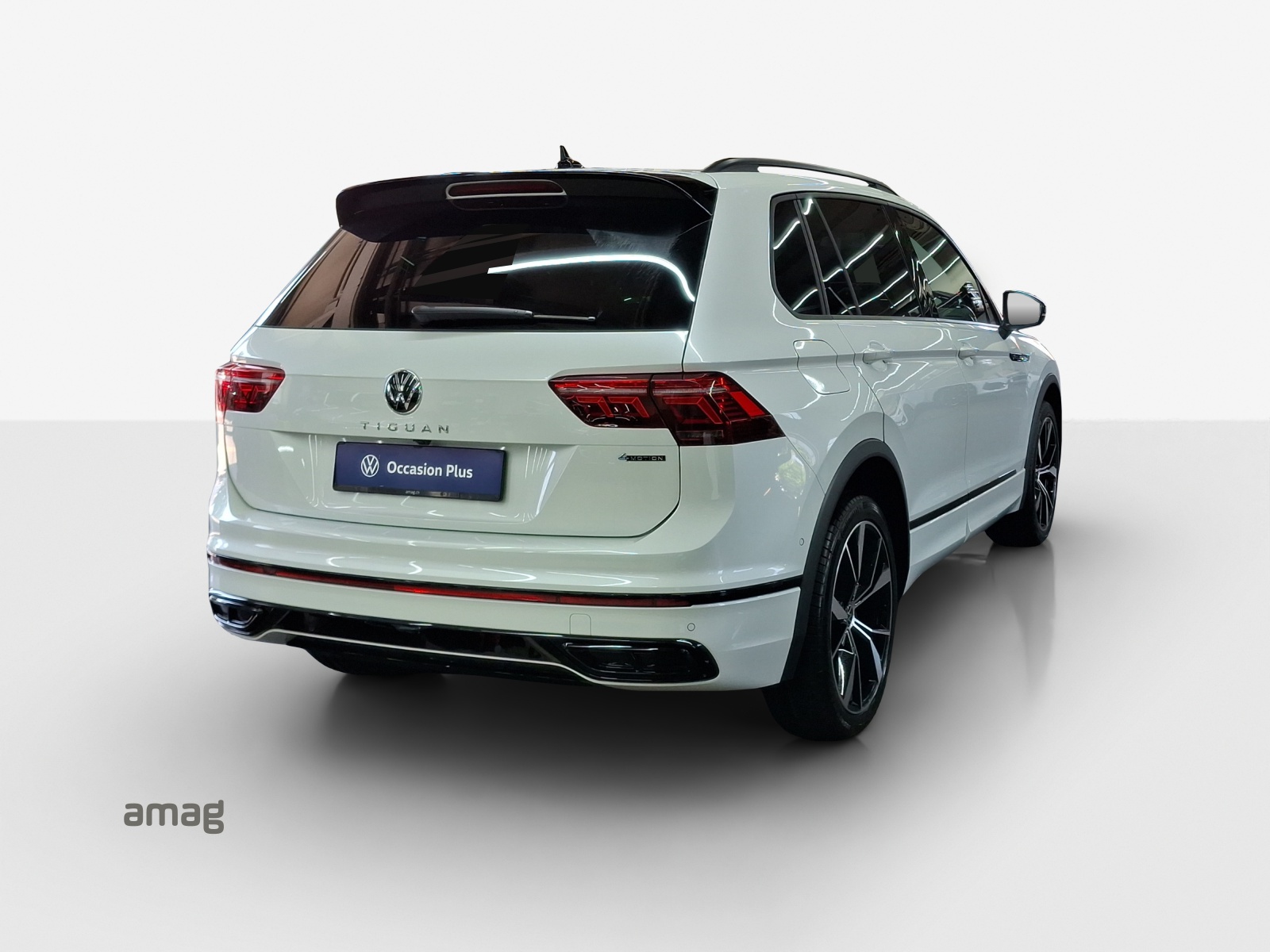 VW Tiguan 2.0TSI R-Line 4Motion DSG-image-4