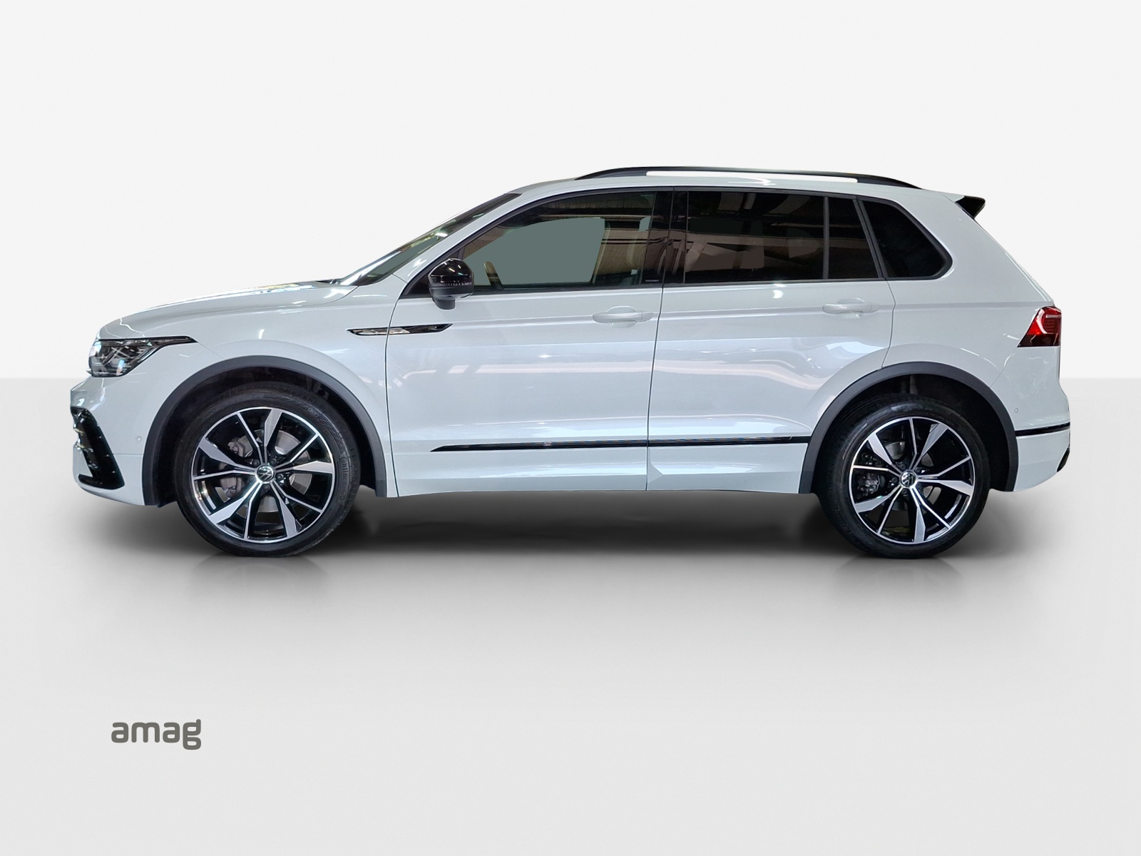 VW Tiguan 2.0TSI R-Line 4Motion DSG-image-1