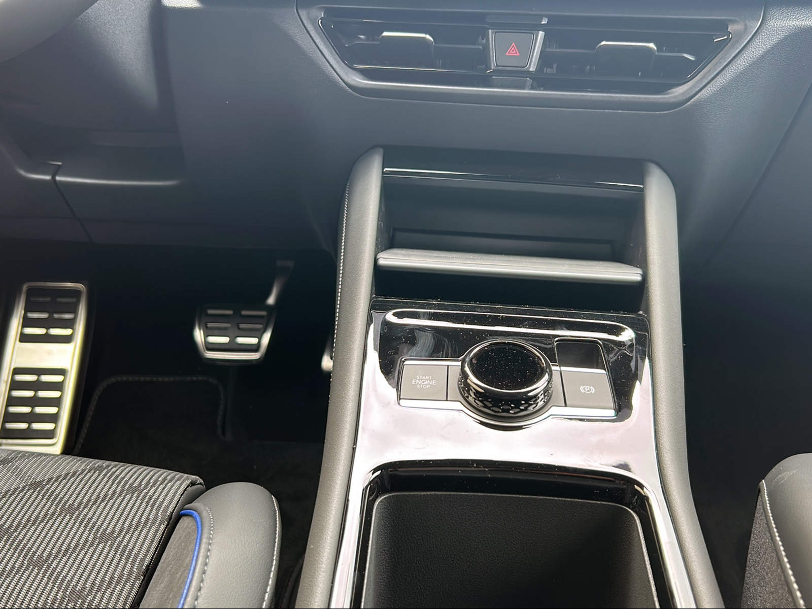 VW Tayron 2.0 TSI R-Line United DSG 4Motion-image-11