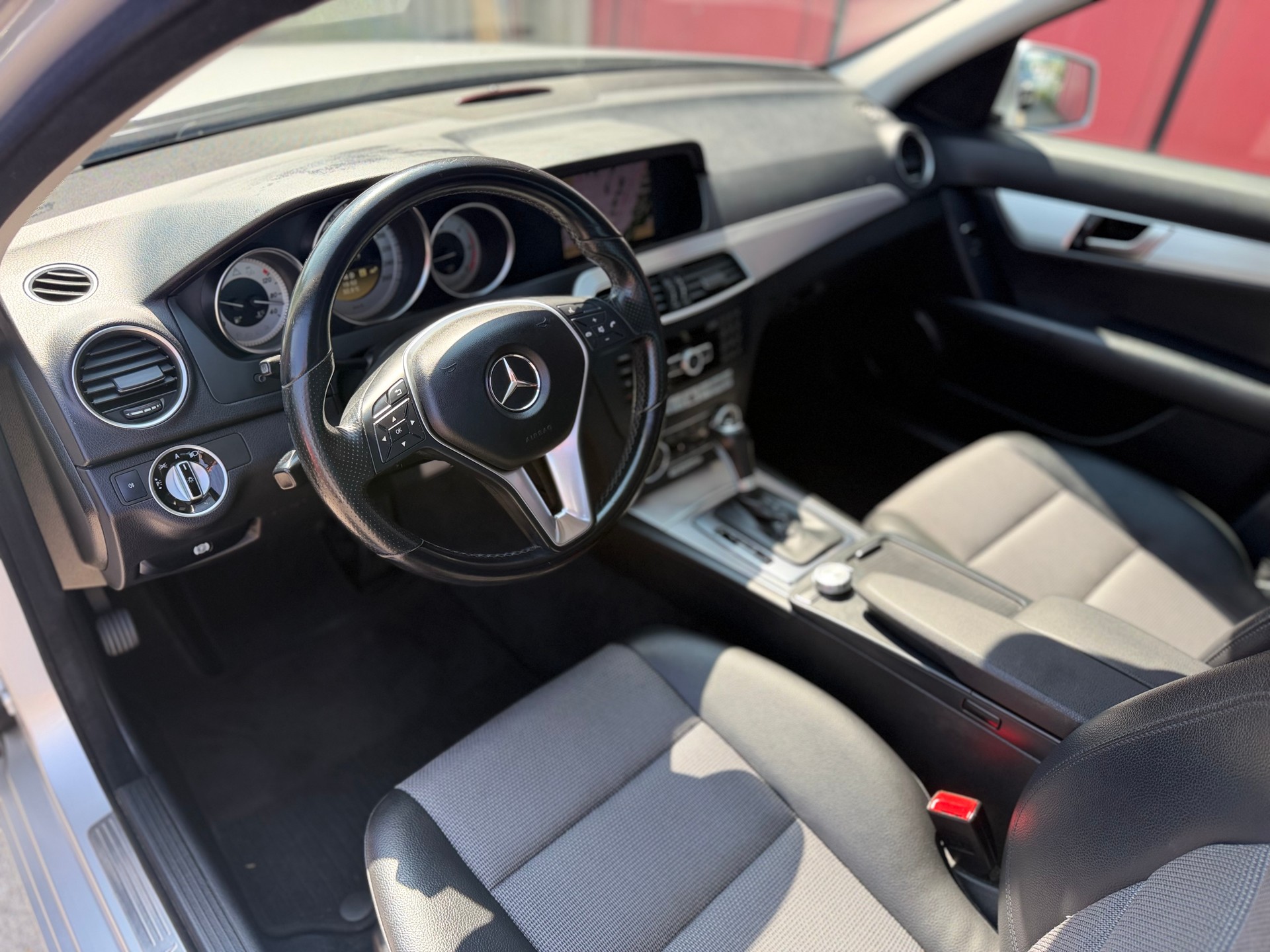 MERCEDES-BENZ C 250 CDI Avantgarde 4Matic 7G-Tronic-image-6
