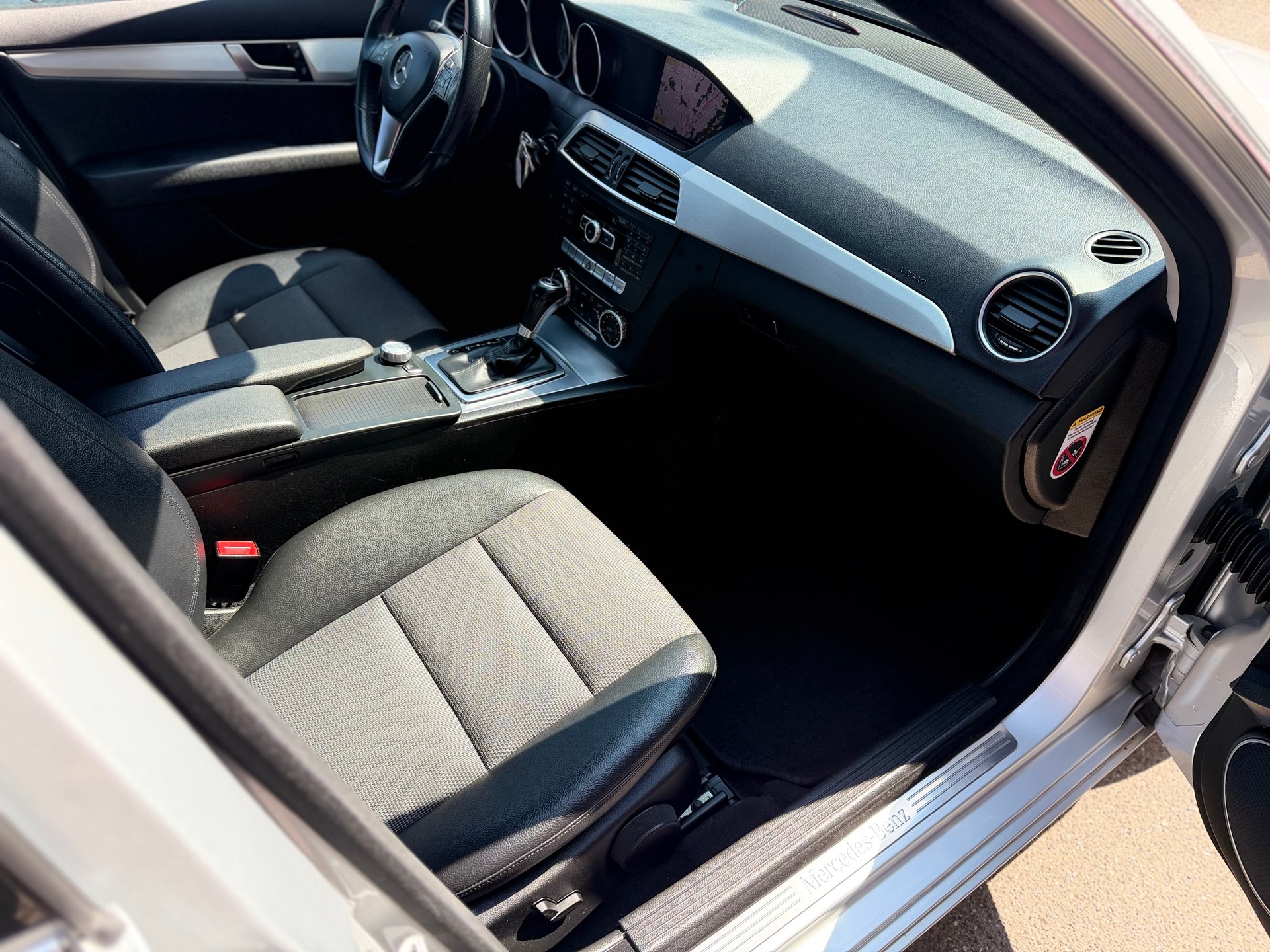 MERCEDES-BENZ C 250 CDI Avantgarde 4Matic 7G-Tronic-image-8