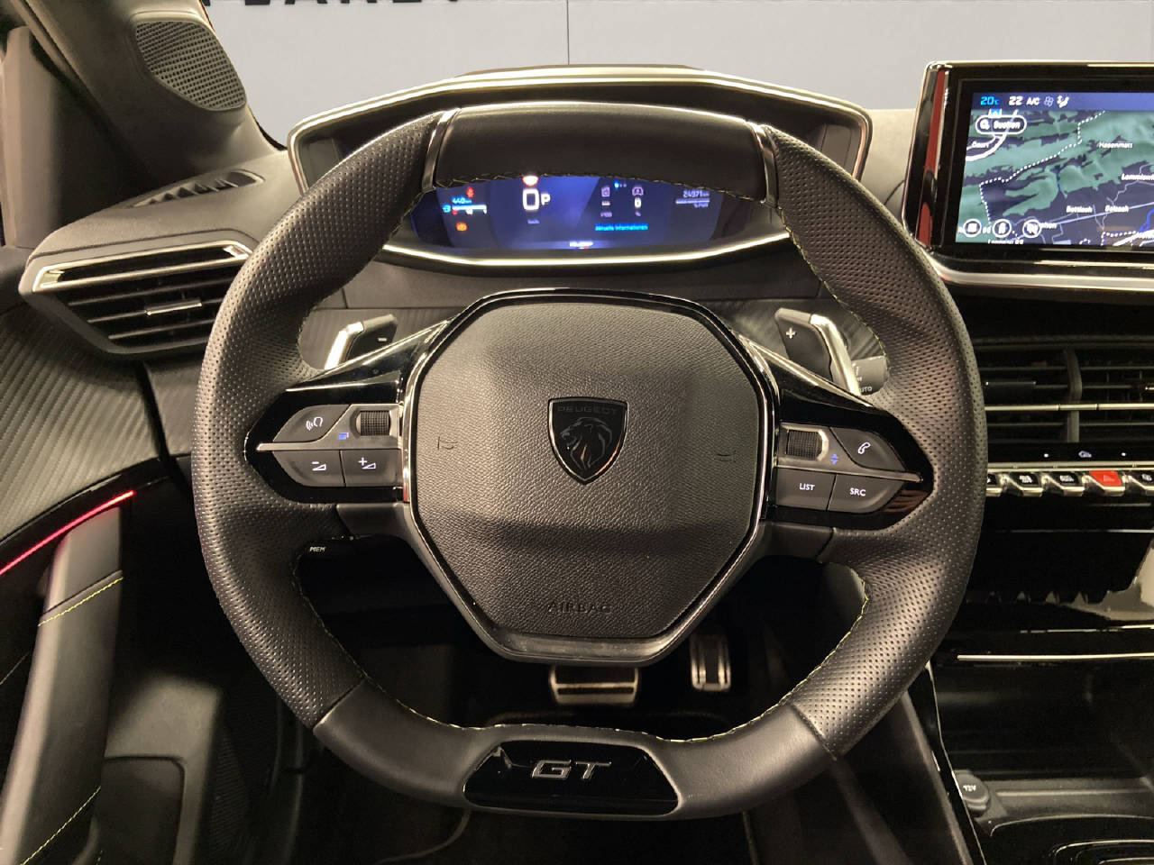 PEUGEOT 208 1.2 Hybrid 145 GT-image-6