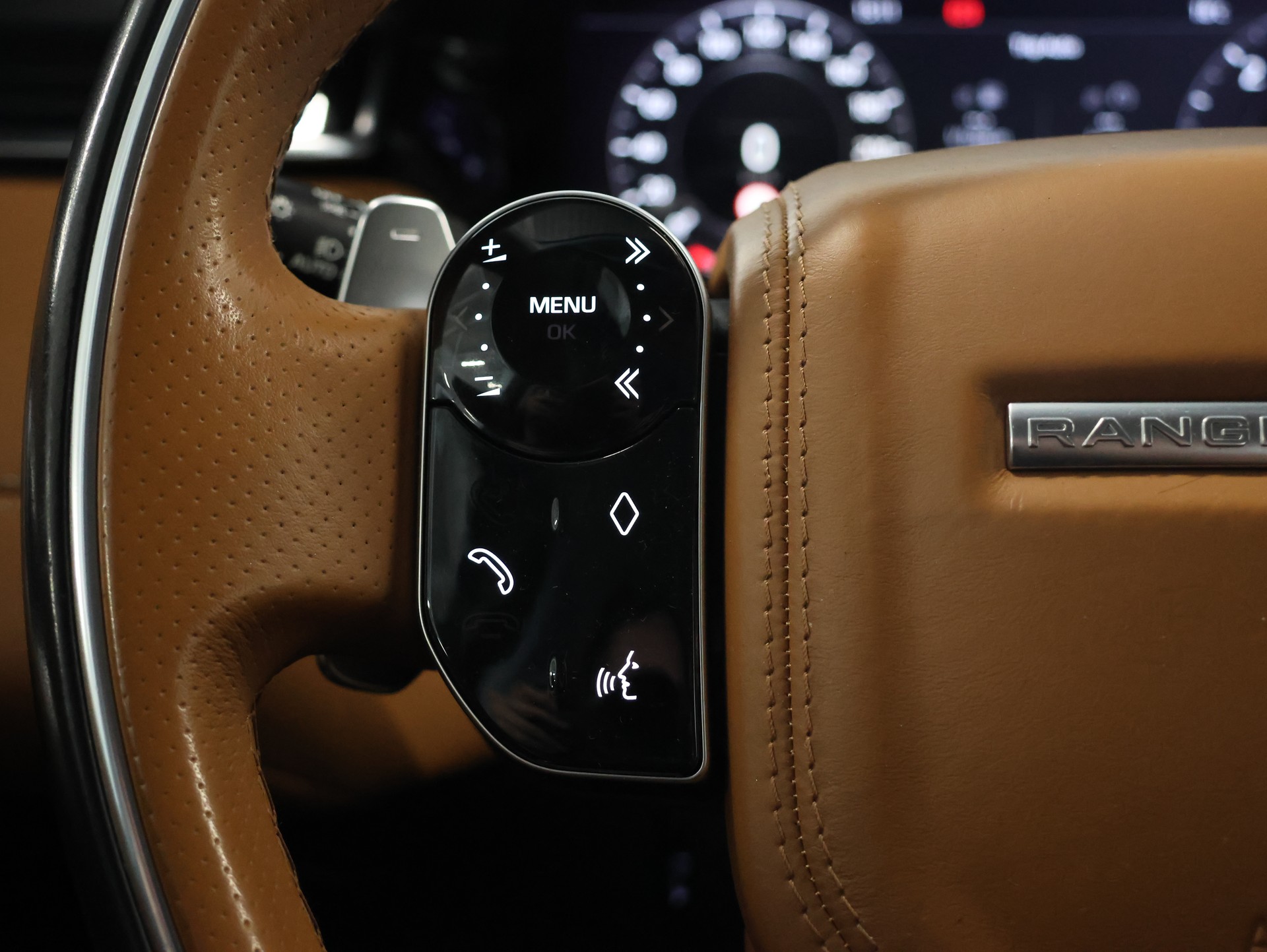 LAND ROVER Range Rover Velar D 240 HSE Automatic *Panoramadach* *Sitzheizung*-image-30