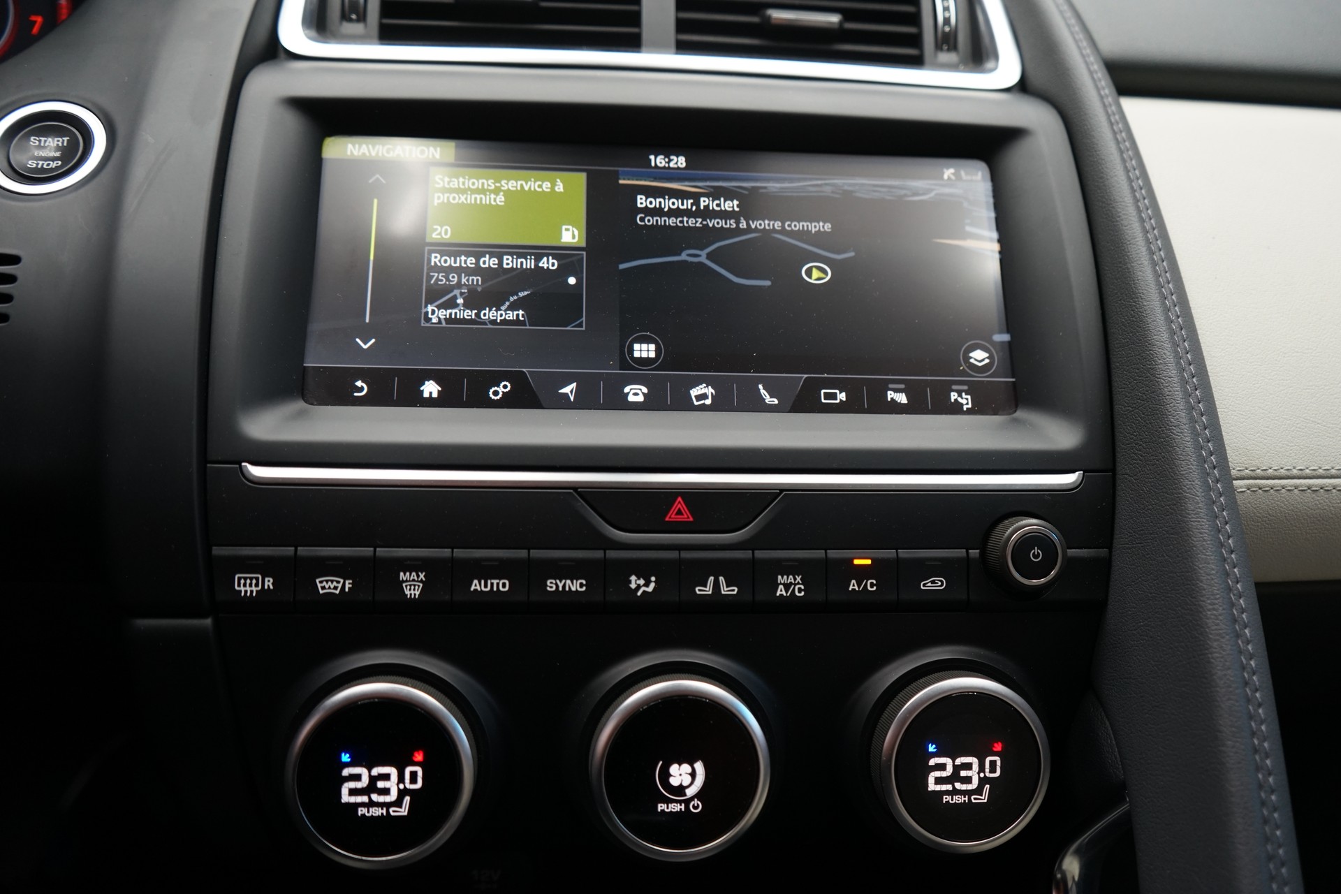 JAGUAR E-Pace 2.0 P200 AWD Automatik-image-10