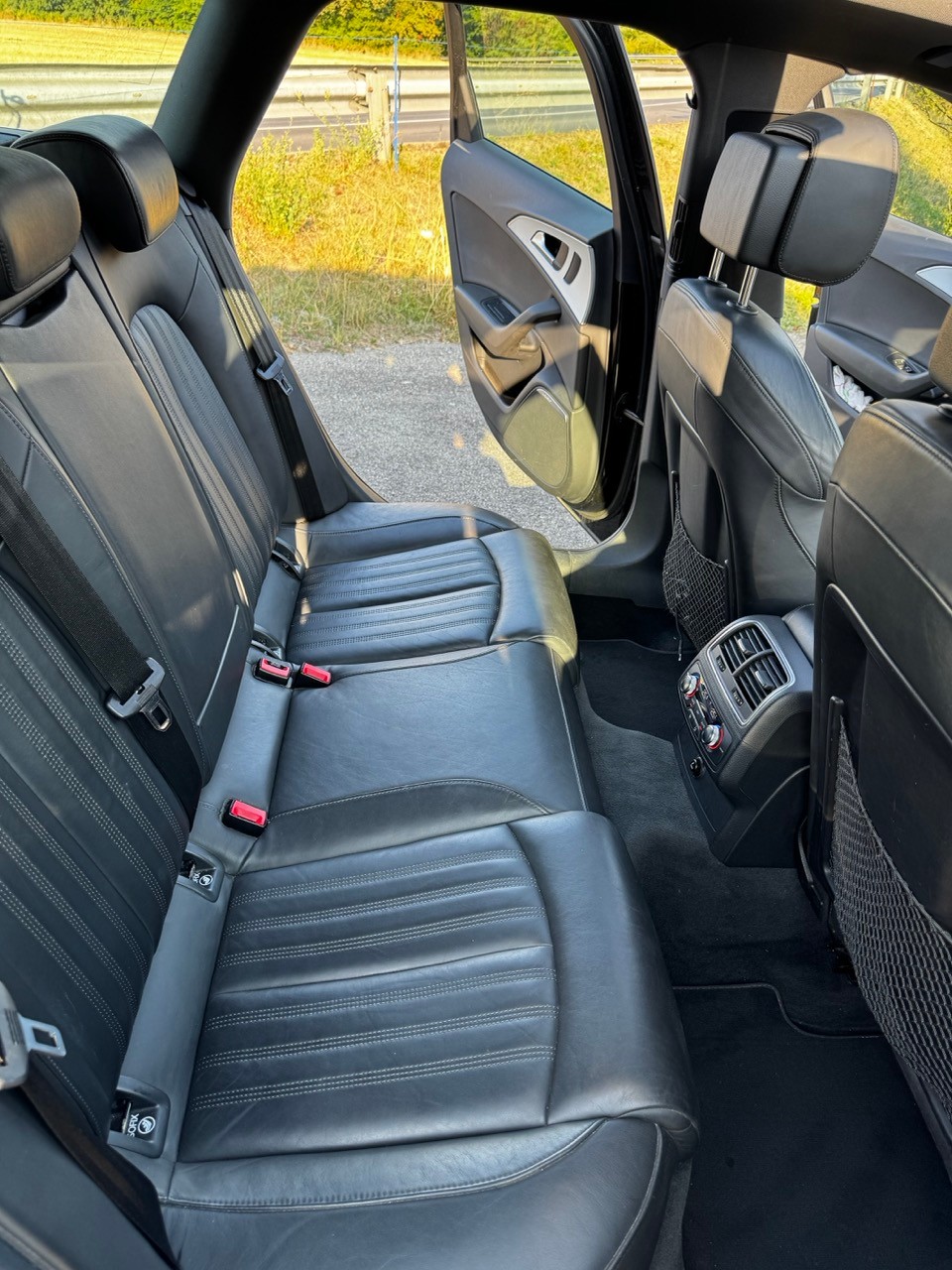 AUDI 3.0 V6 TDI 245 quattro S-Tr.-image-5