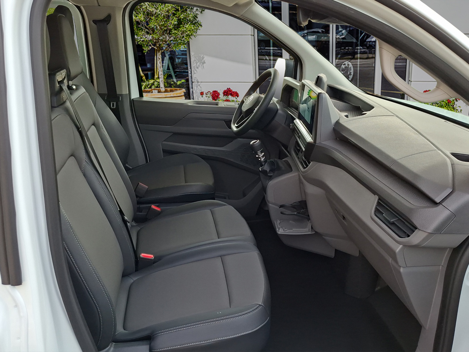 VW Transporter 2.0 TDI-image-18