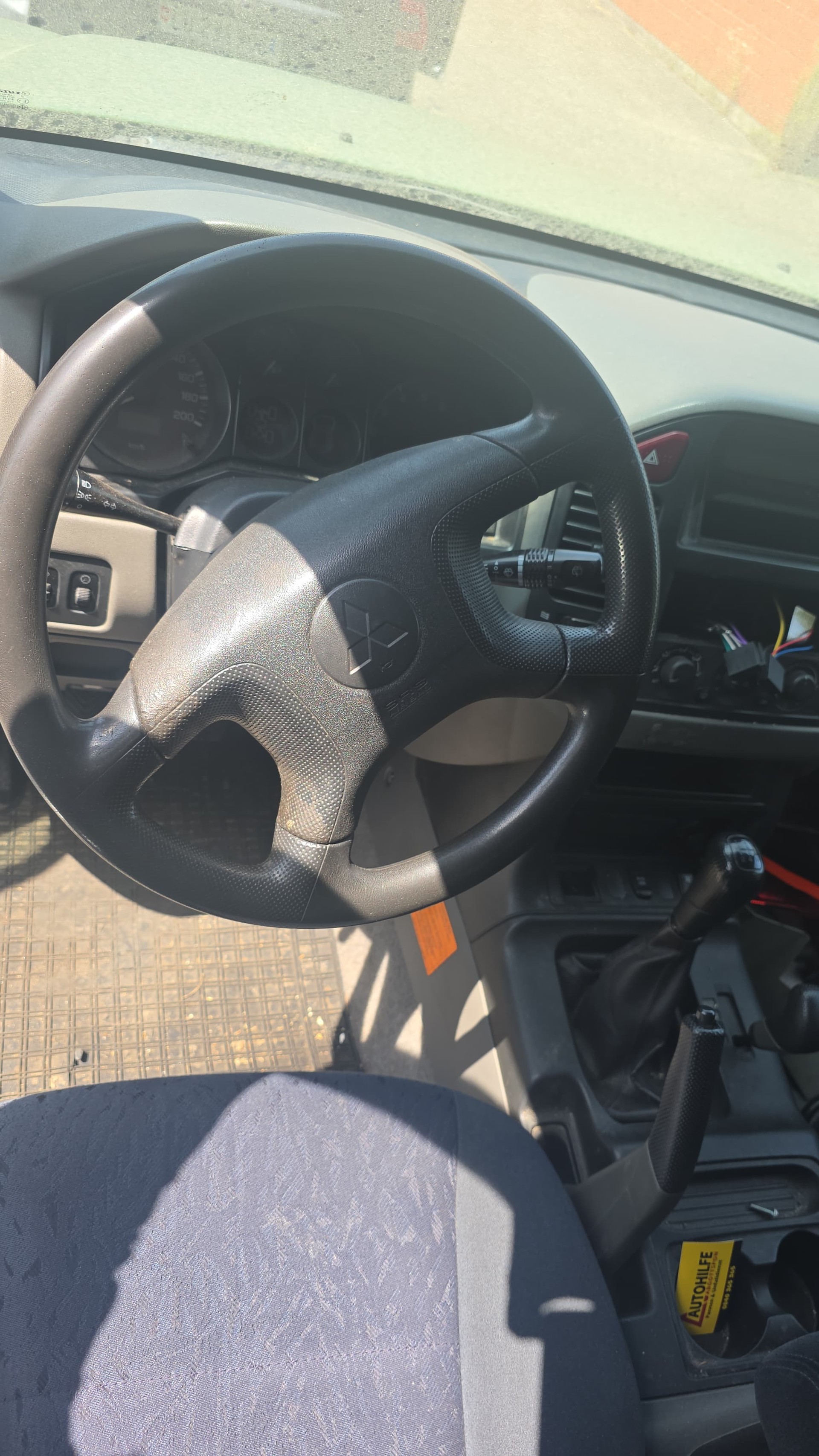 MITSUBISHI Pajero 3.2 DI-D GLS Avance-image-8