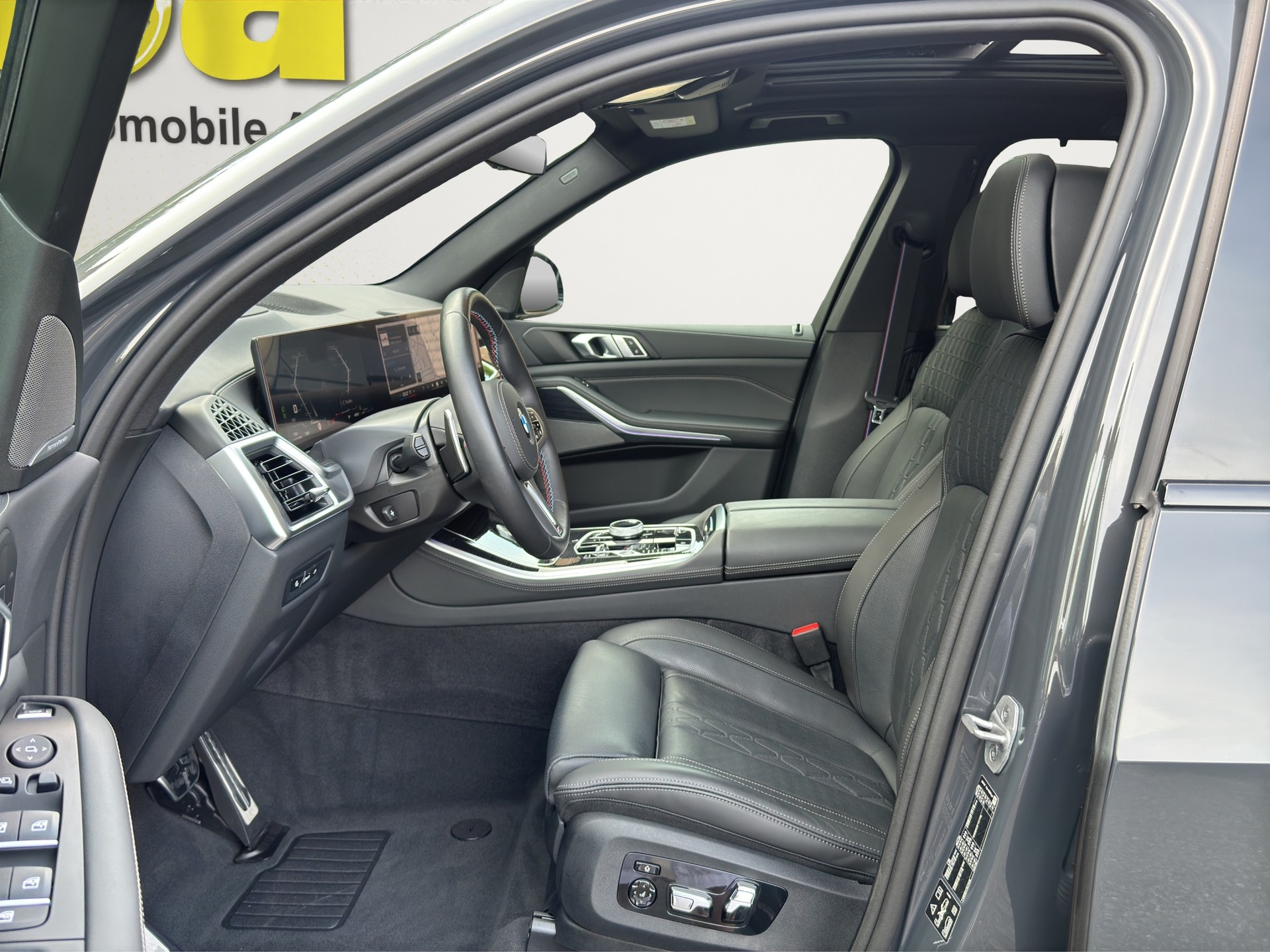 BMW X5 xDrive 48V M60i M Sport Pro (CH) INDIVIDUAL-image-10