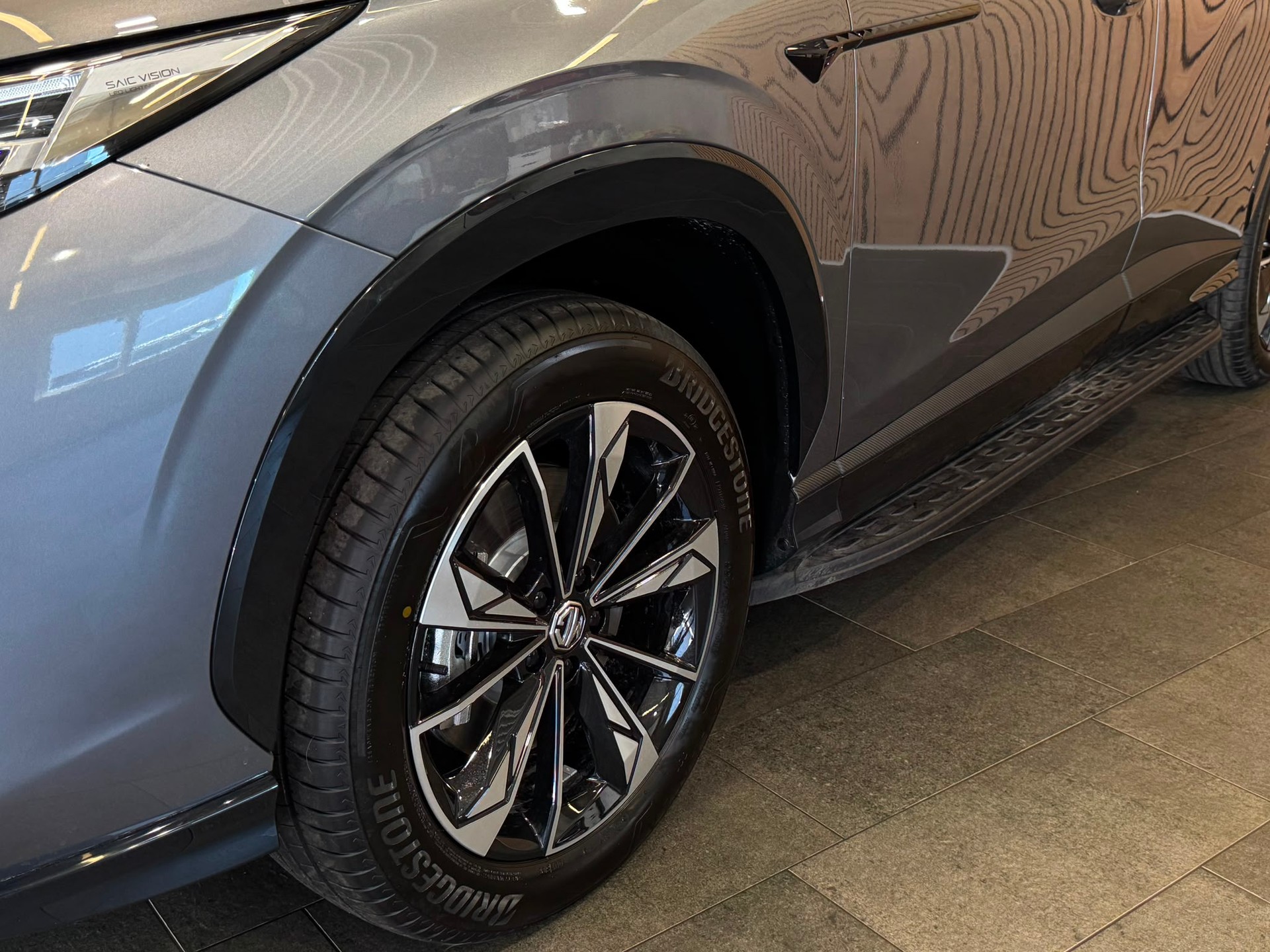 MG HS 1.5 T PHEV Luxury-image-5