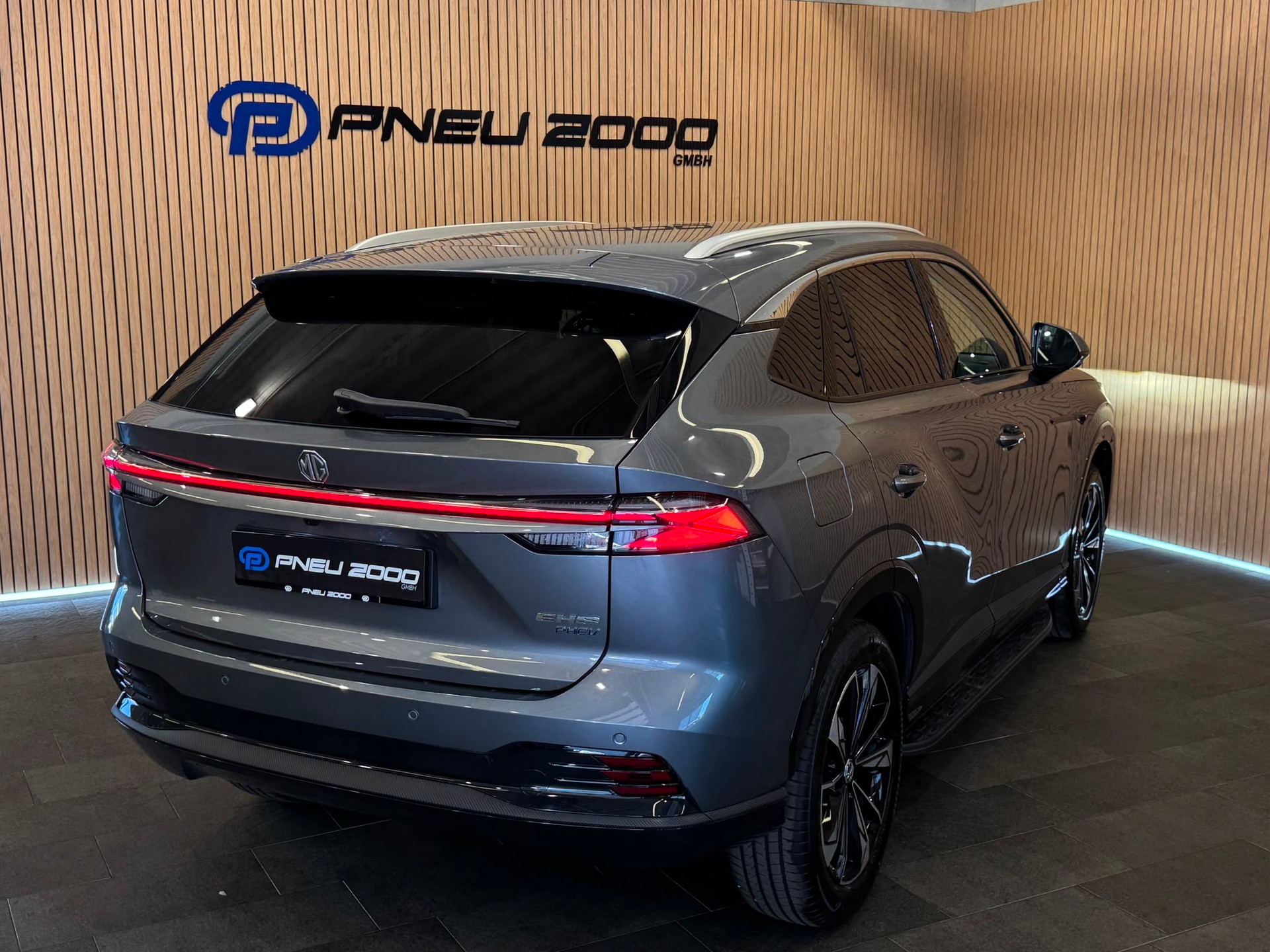 MG HS 1.5 T PHEV Luxury-image-7