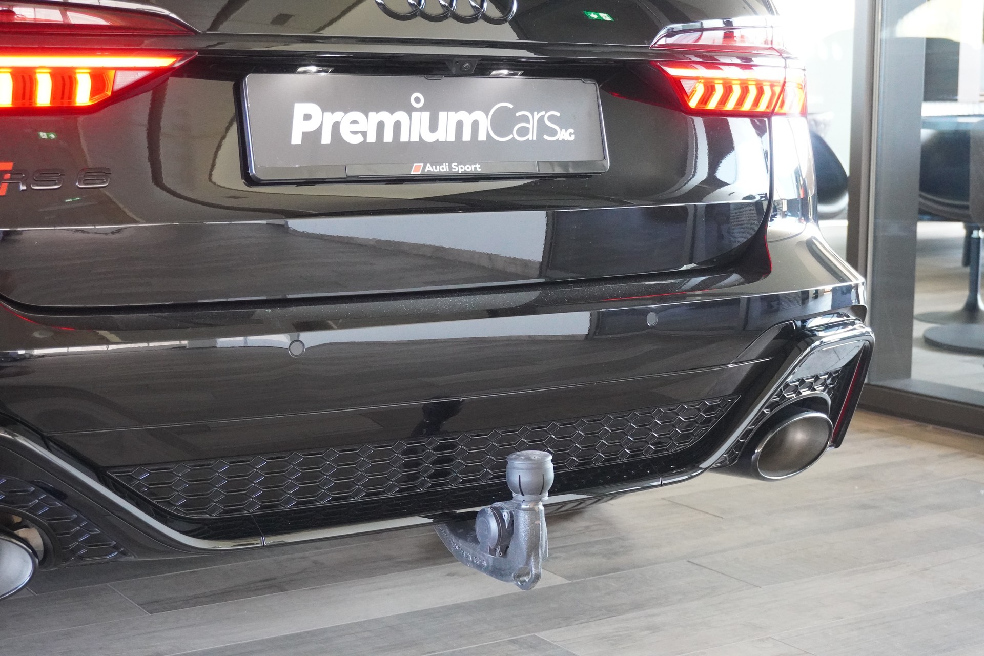 AUDI RS6 Avant 4.0 TFSI V8 quattro-image-10