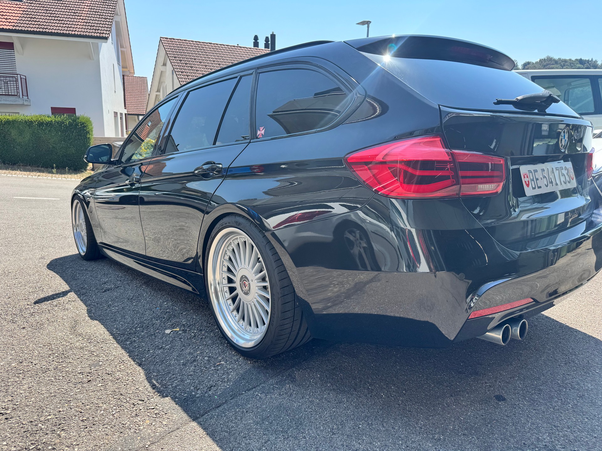 BMW 335d xDrive Touring Steptronic-image-1