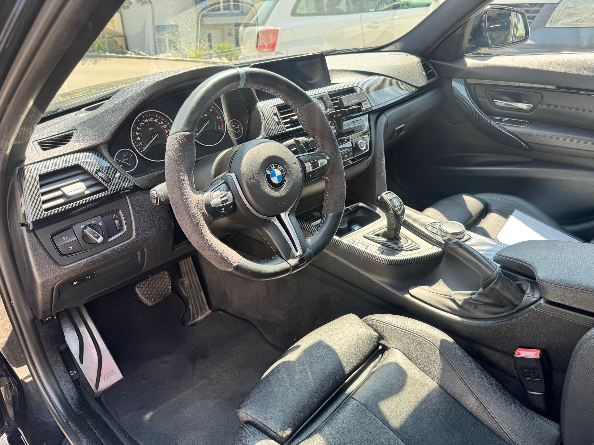 BMW 335d xDrive Touring Steptronic-image-6