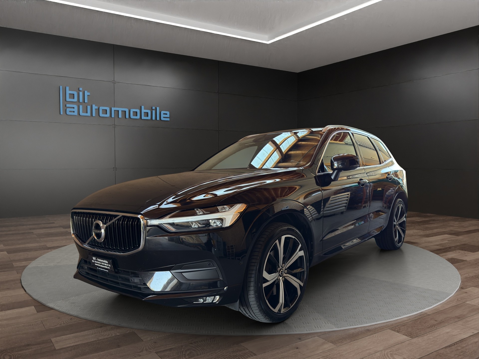 VOLVO XC60 D4 AWD Inscription-image-0