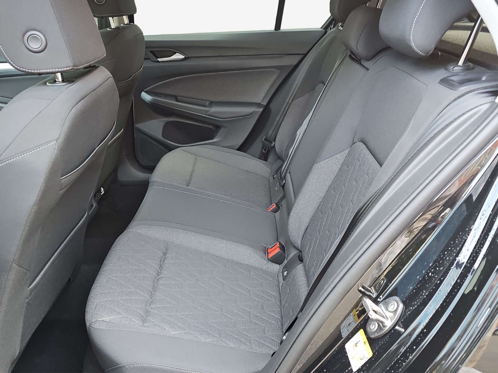 VW Golf 1.5 e TSI mHEV United DSG-image-11