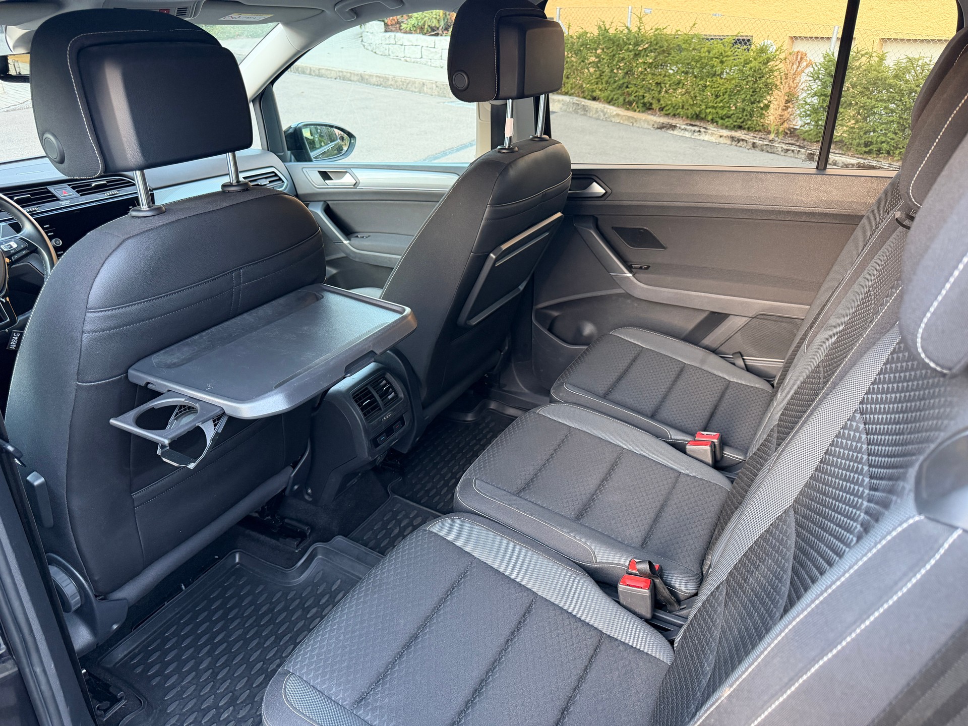 VW Active-image-3