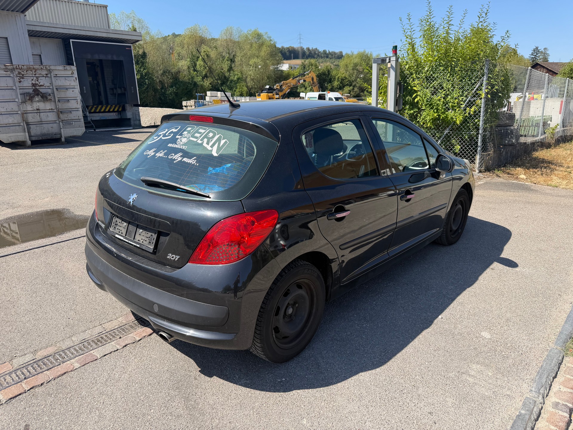 PEUGEOT 207 1.6 16V XT-image-2