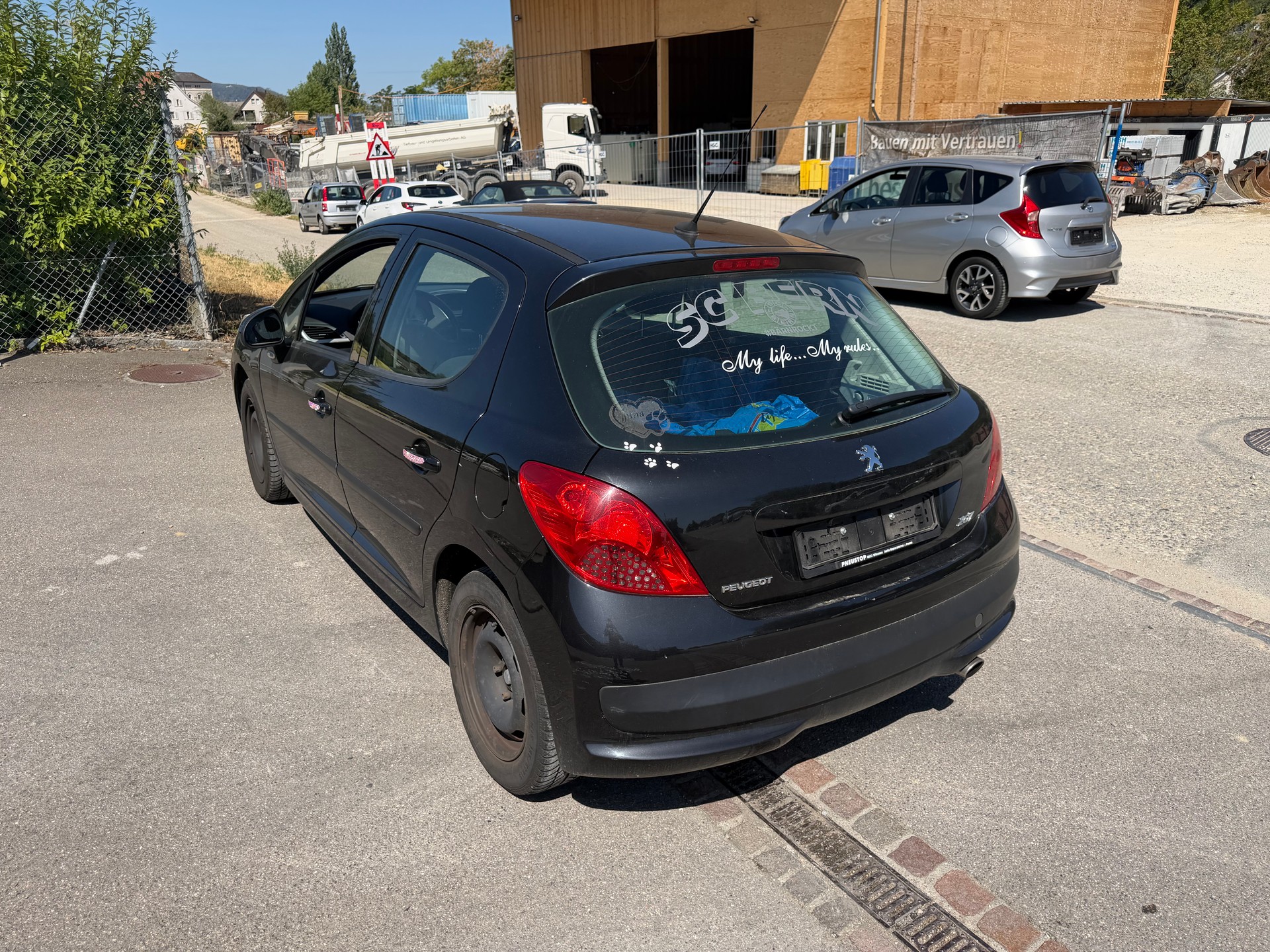 PEUGEOT 207 1.6 16V XT-image-1