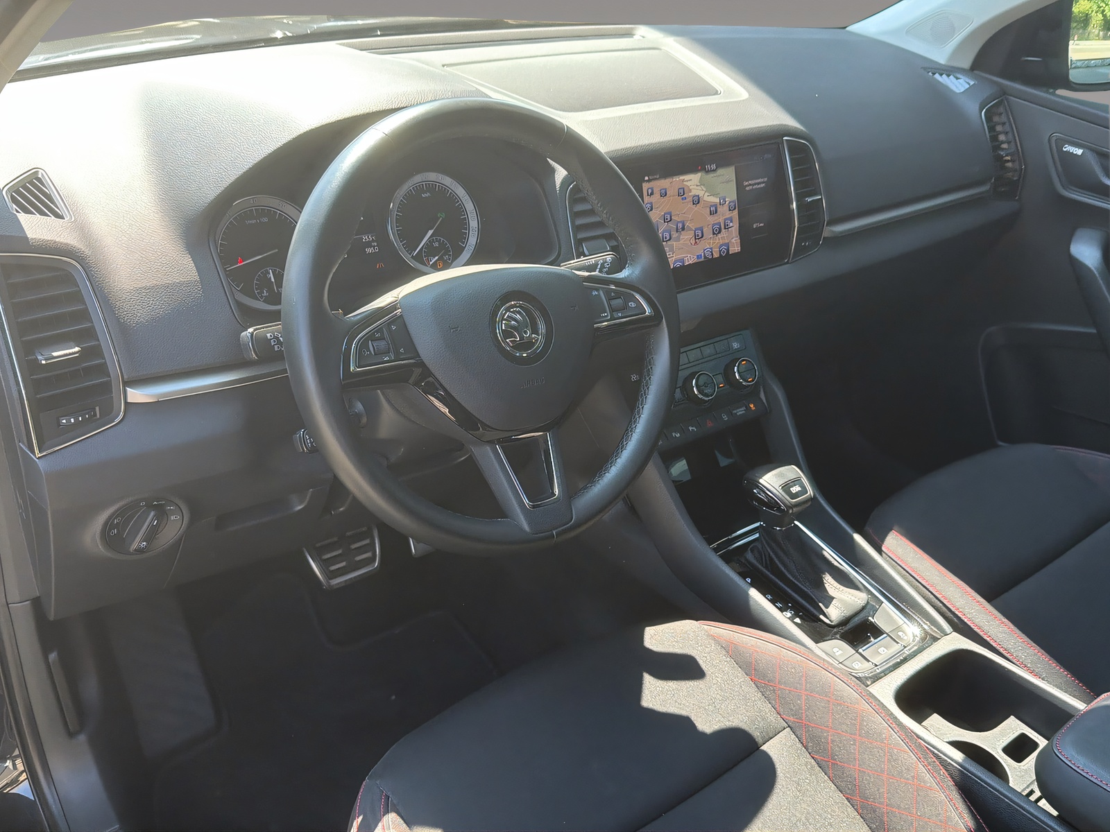 SKODA Karoq 1.5 TSI Ambition DSG-image-7