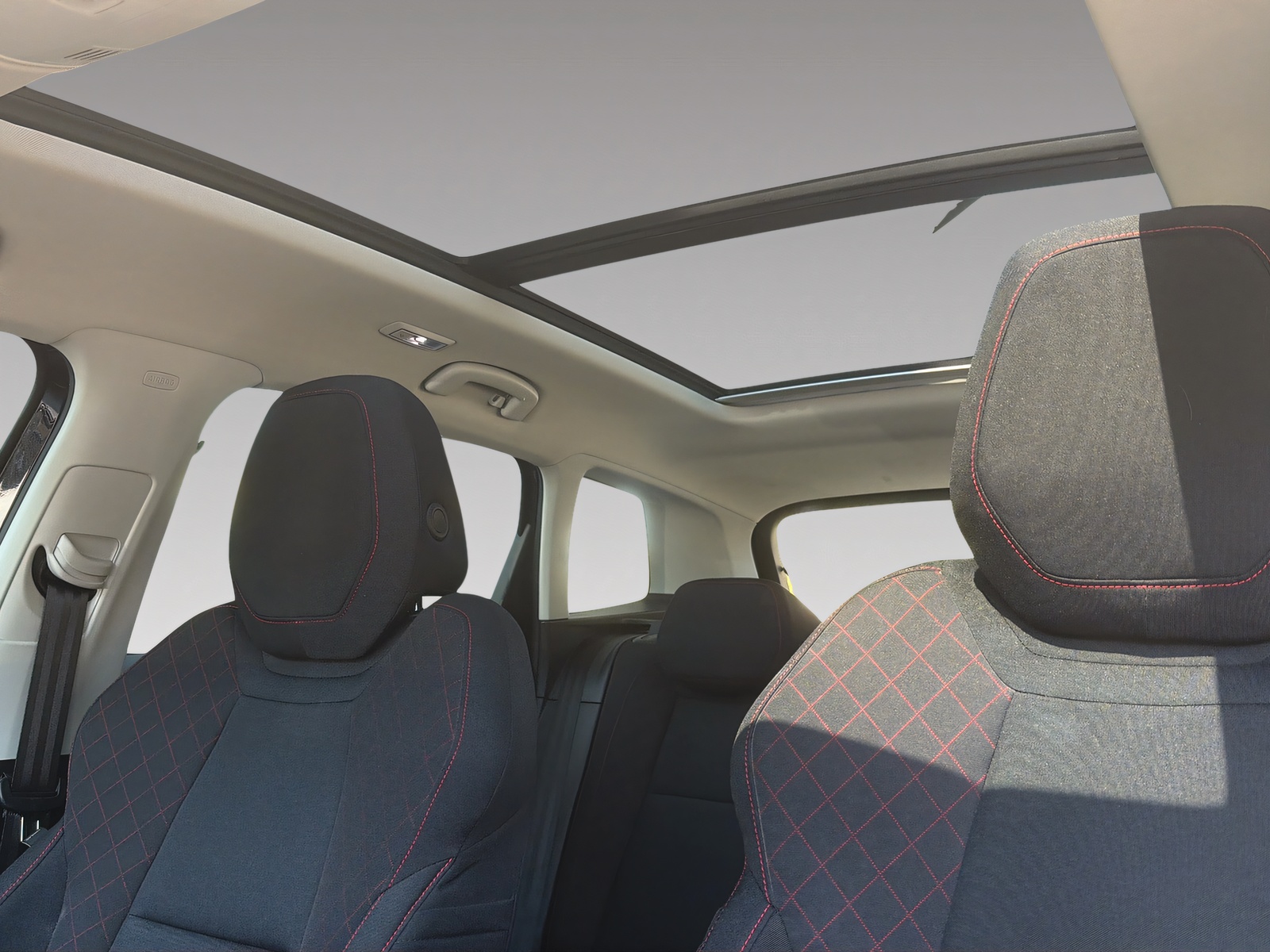 SKODA Karoq 1.5 TSI Ambition DSG-image-6