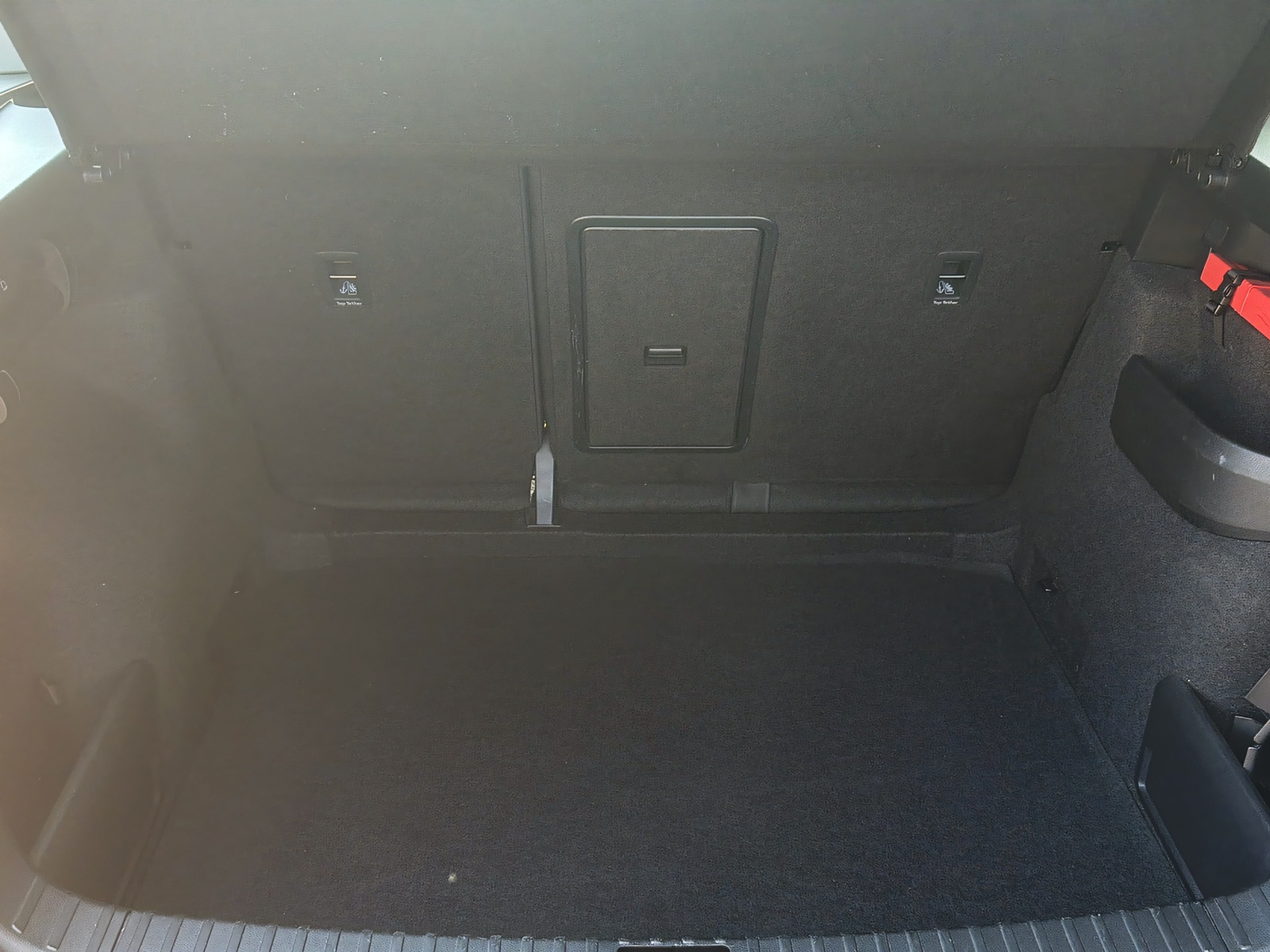 SKODA Karoq 1.5 TSI Ambition DSG-image-18