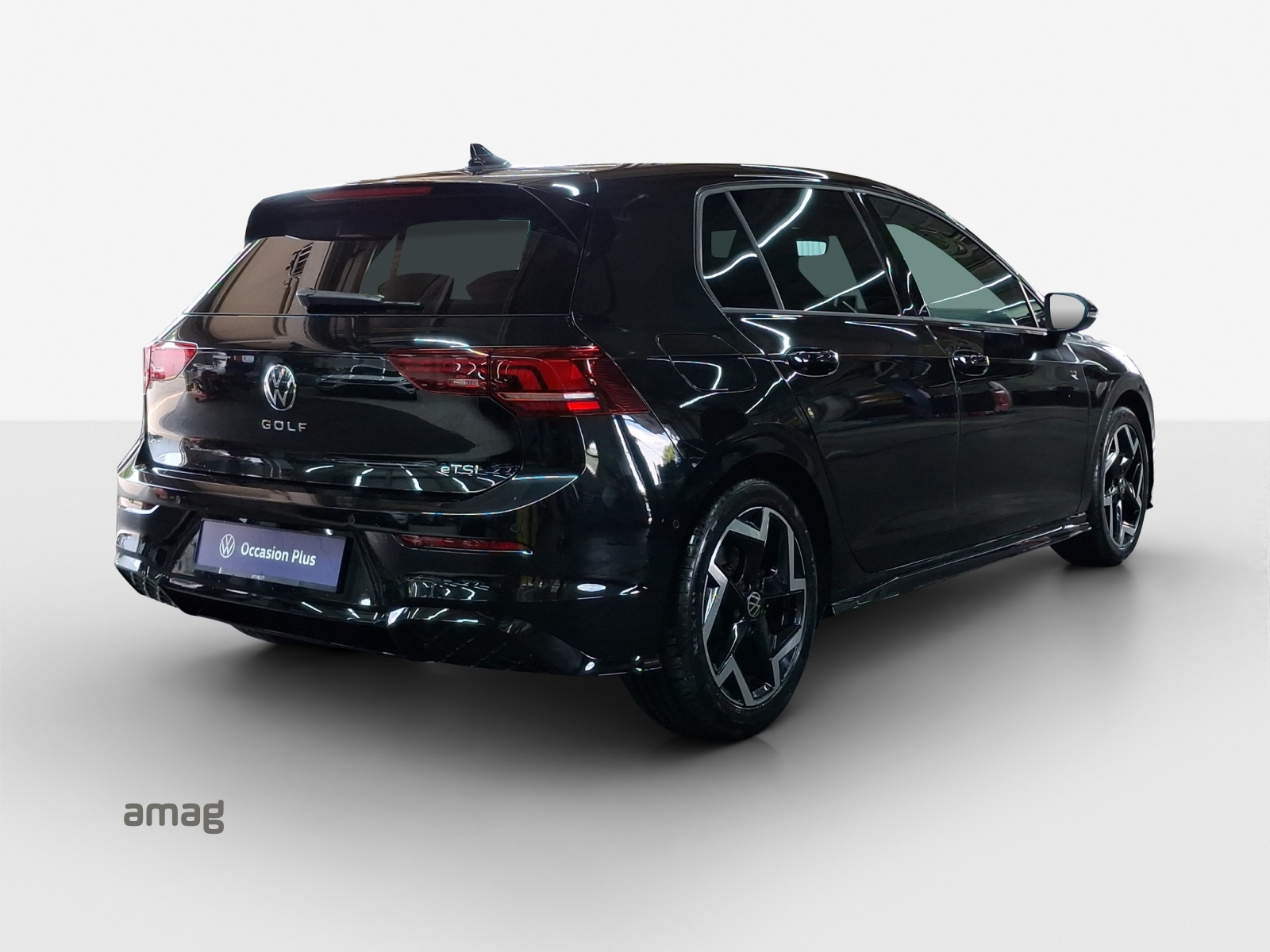 VW Golf 1.5 e TSI mHEV R-Line DSG-image-4