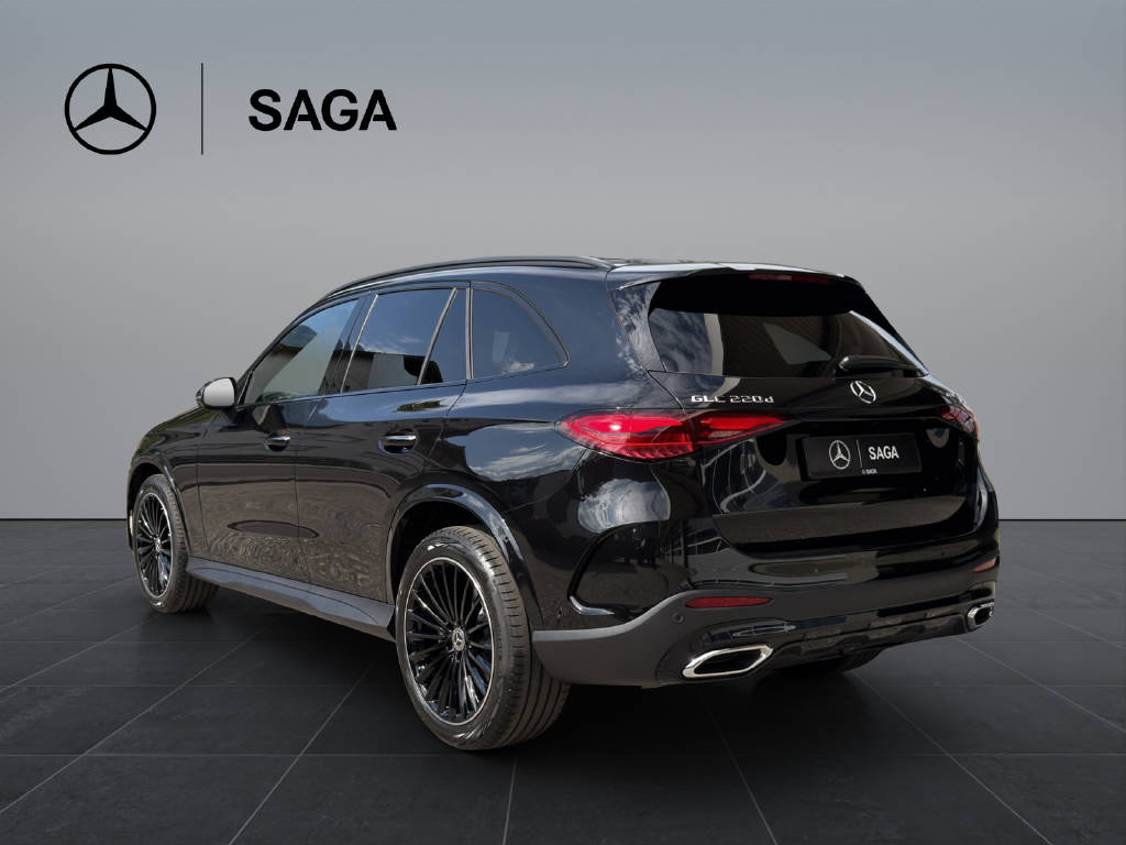 MERCEDES-BENZ GLC 220 d AMG Line 4matic-image-3
