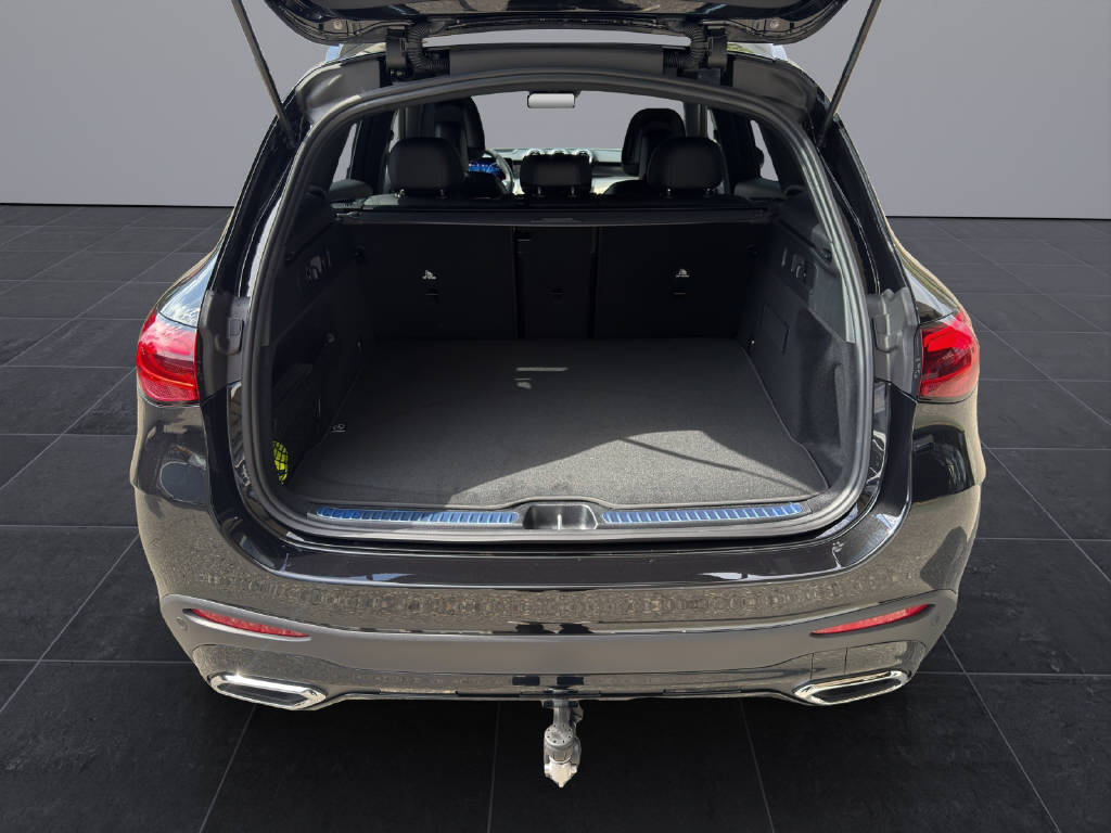 MERCEDES-BENZ GLC 220 d AMG Line 4matic-image-14