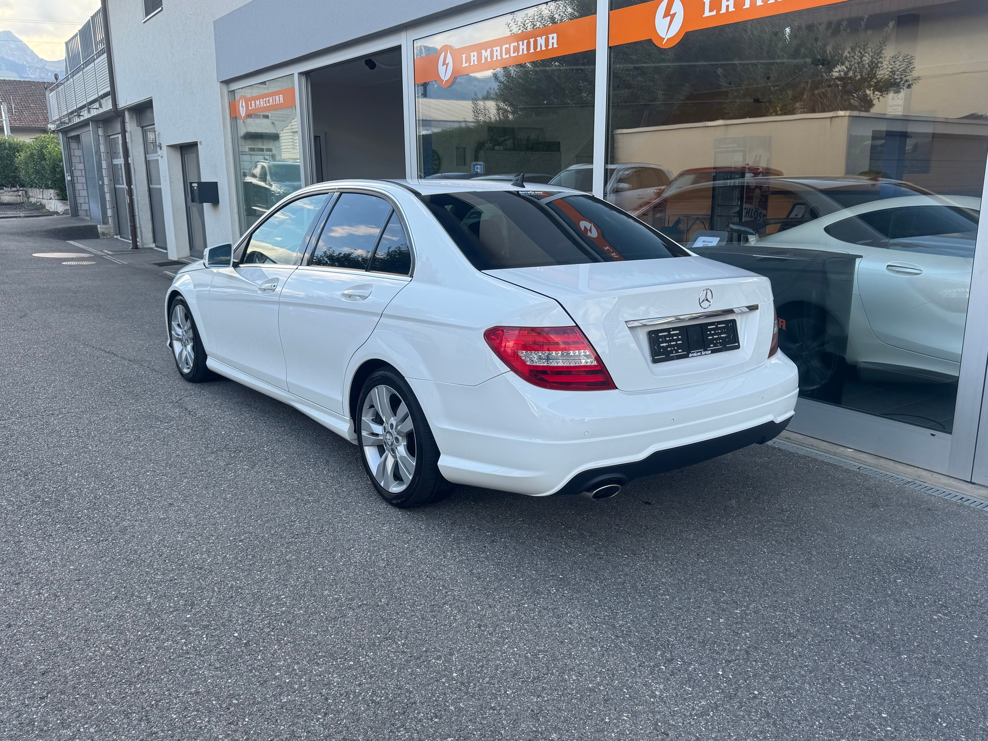 MERCEDES-BENZ C 250 CDI Avantgarde 4Matic 7G-Tronic-image-2