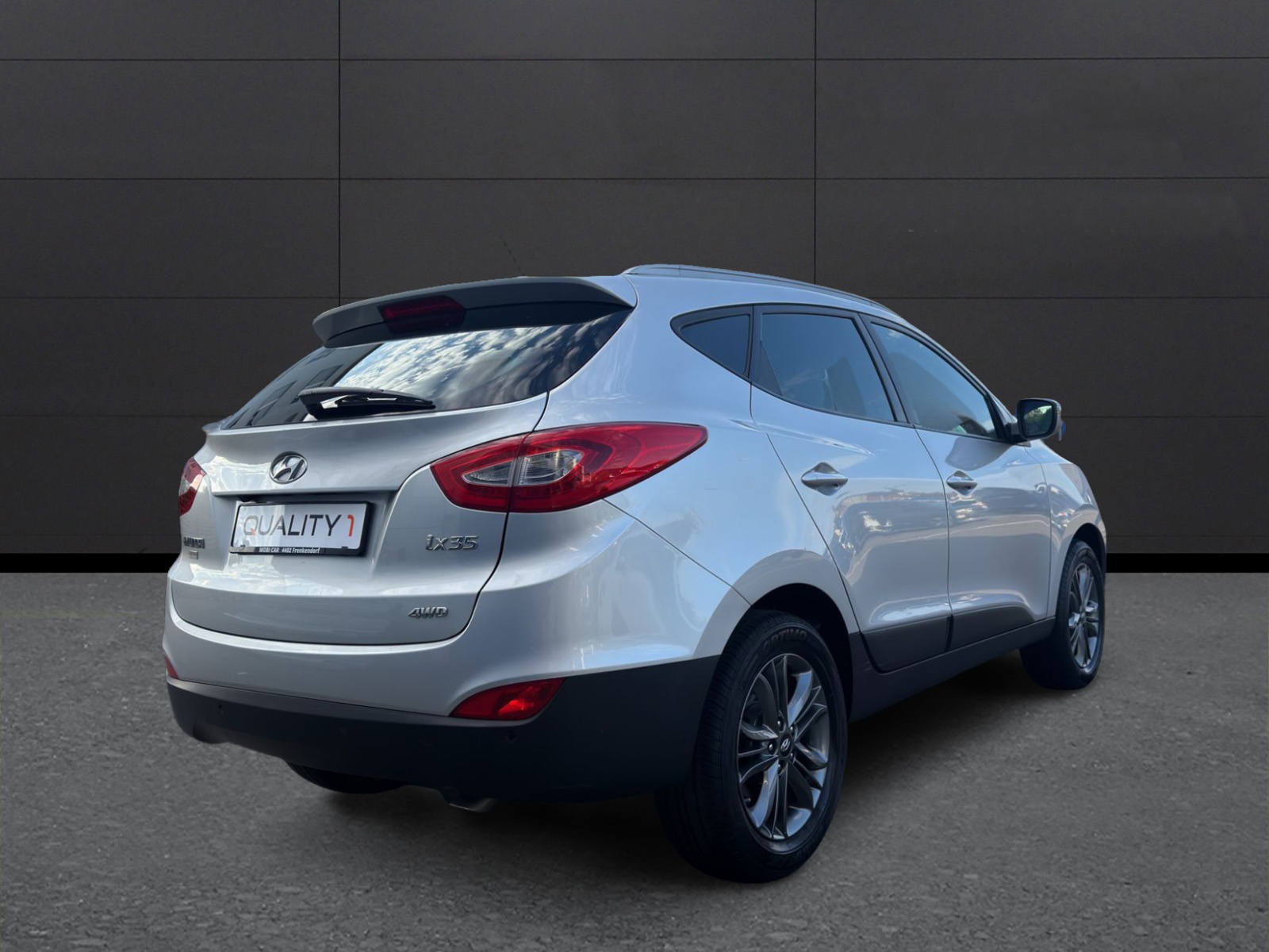 HYUNDAI iX 35 2.0 GDI Style 4WD Automatic-image-4