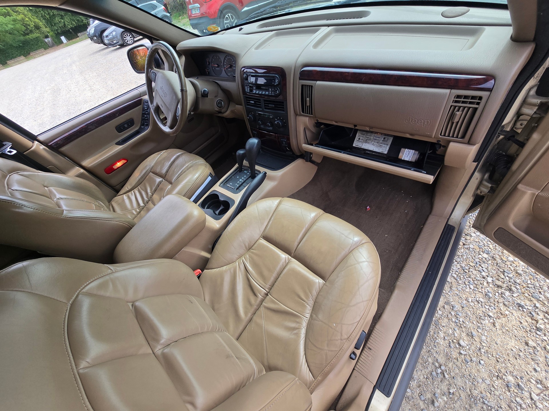JEEP Grand Cherokee 4.0 Limited Automatic-image-4