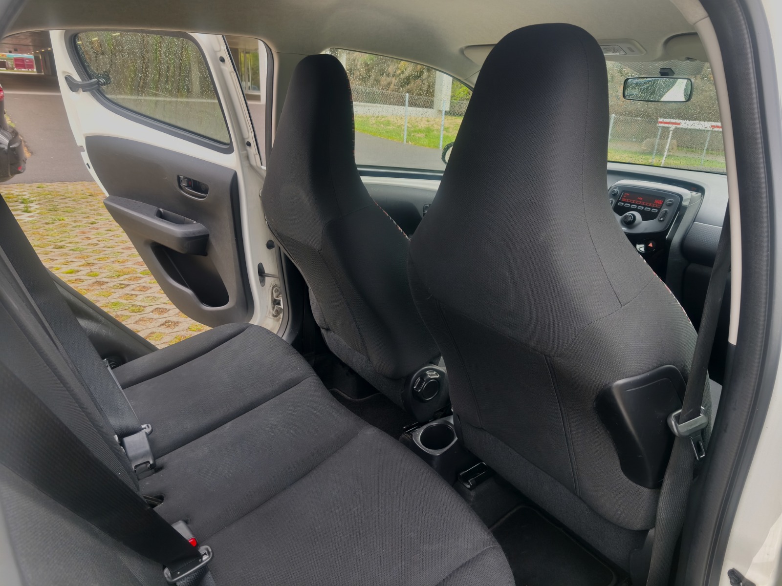 CITROEN C1 1.0 VTi Feel S&S-image-8