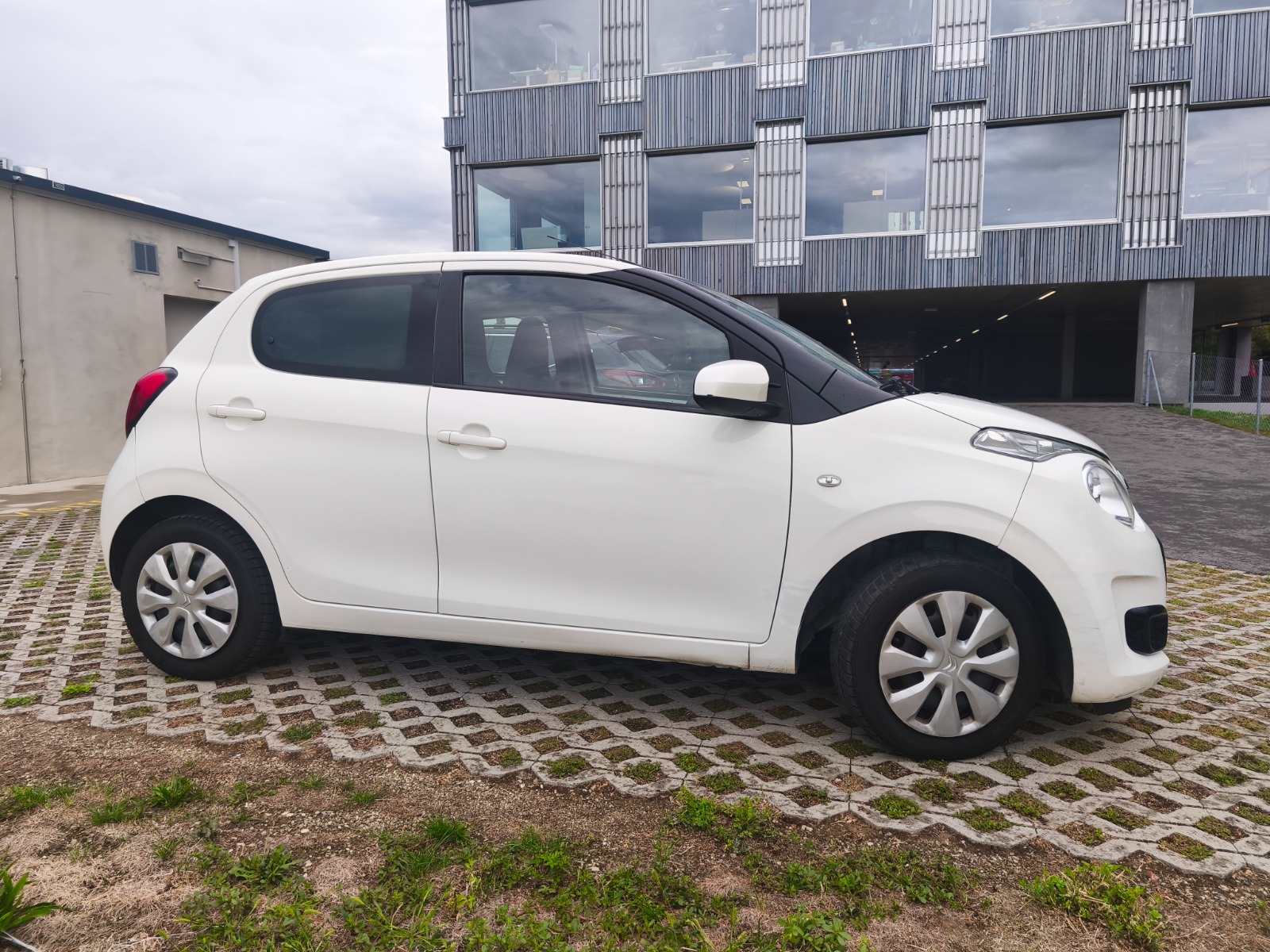 CITROEN C1 1.0 VTi Feel S&S-image-9