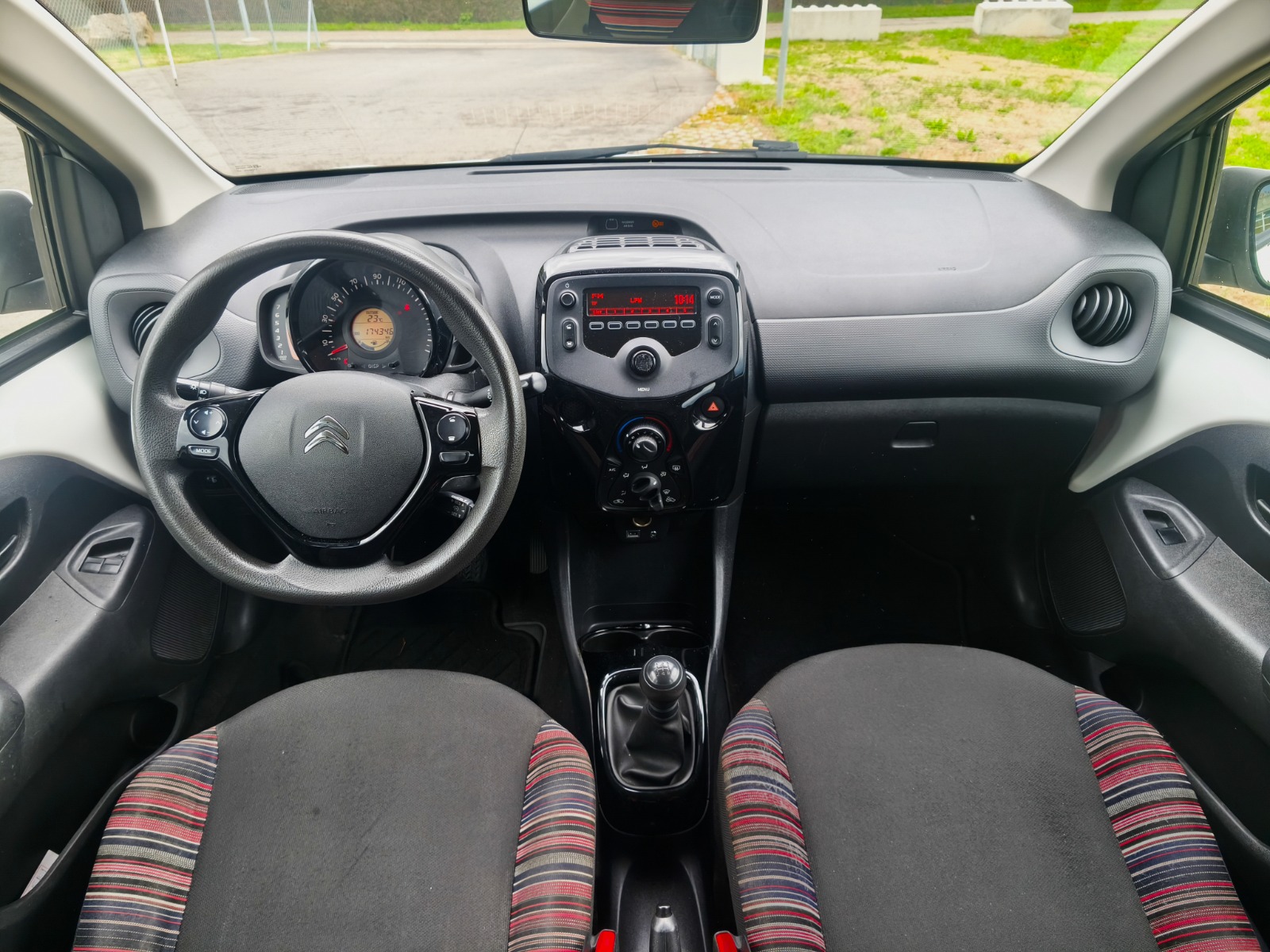 CITROEN C1 1.0 VTi Feel S&S-image-6