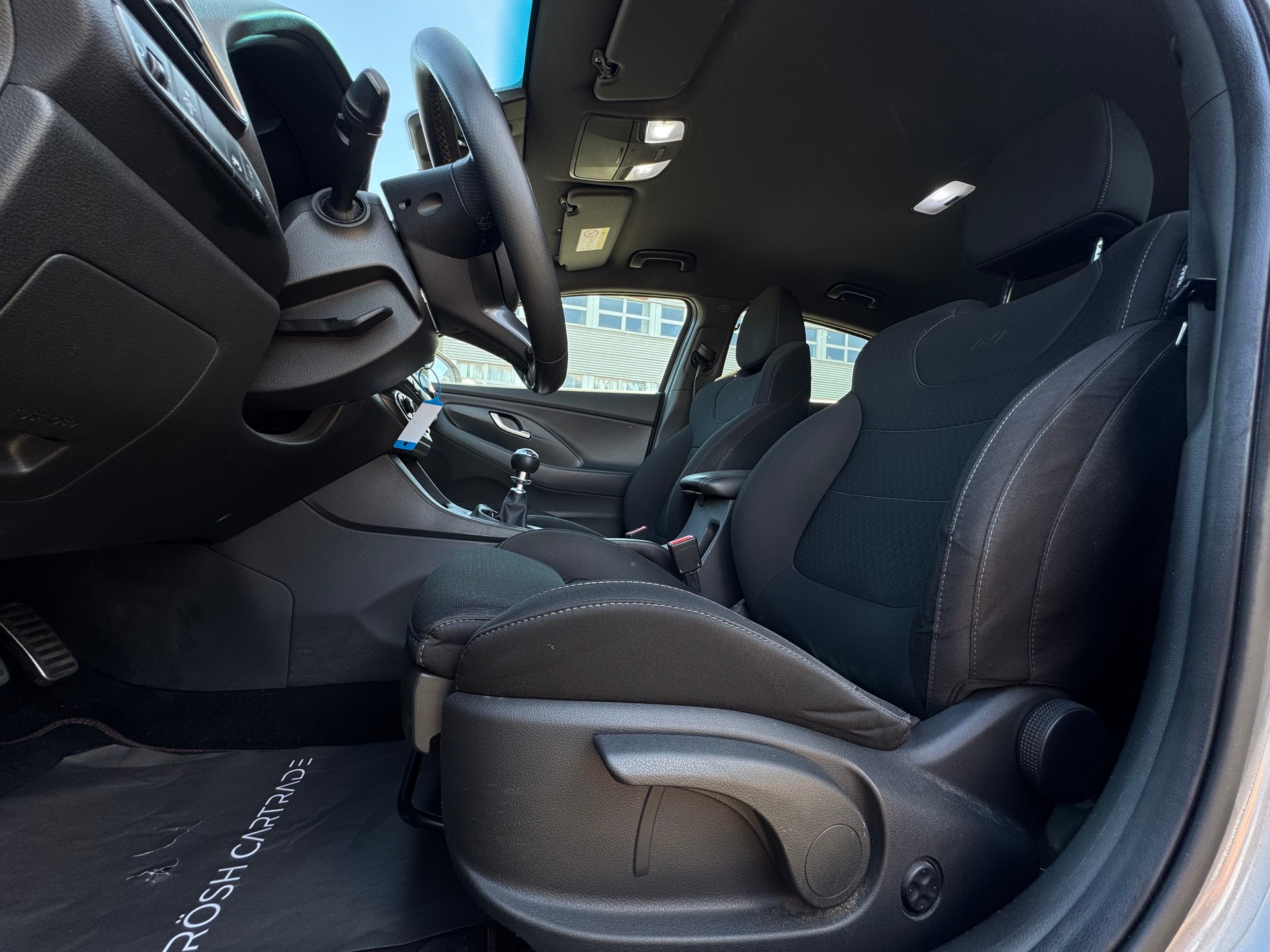 HYUNDAI i30 Fastback 1.4 T-GDi N-Line-image-13