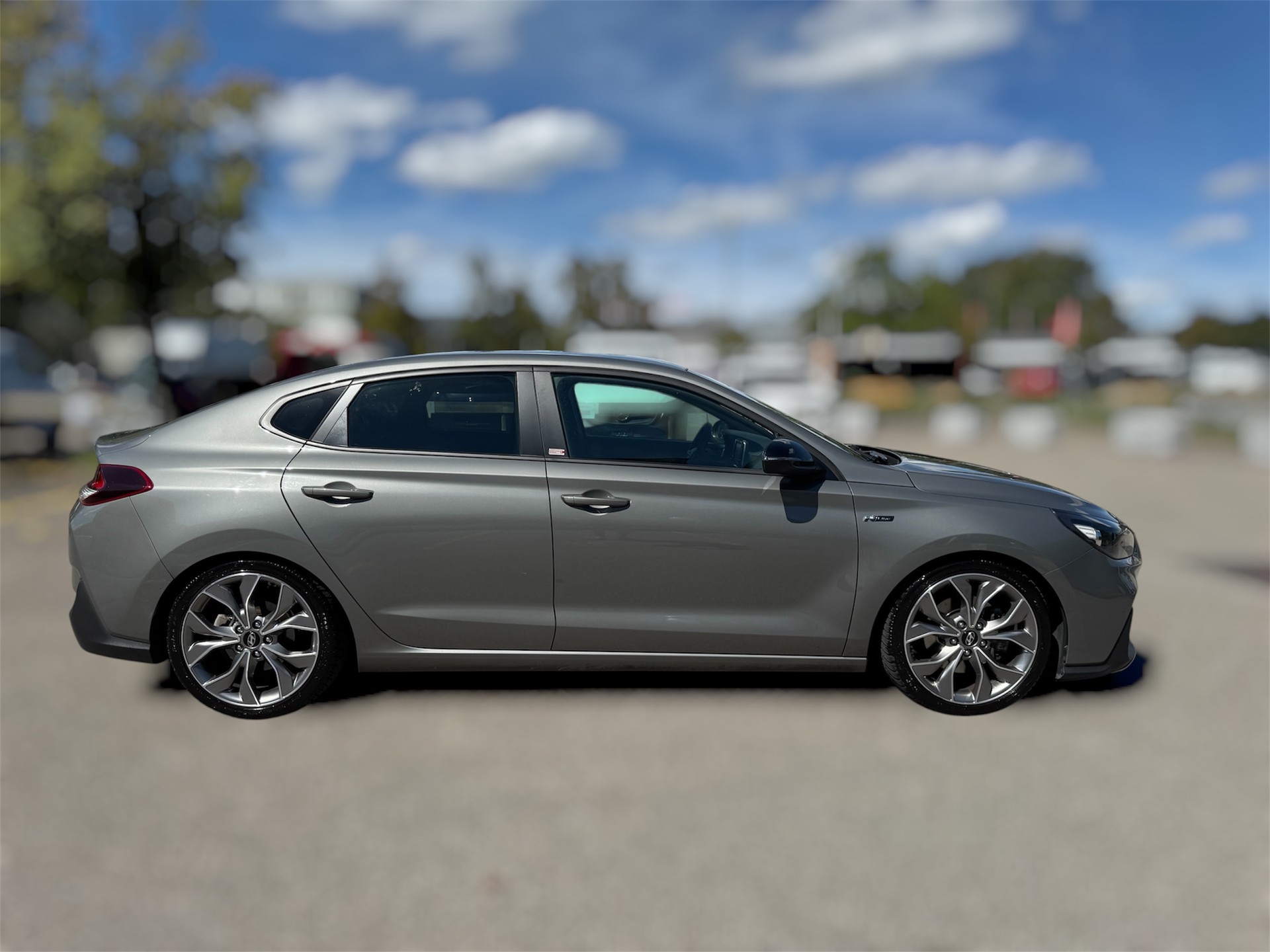 HYUNDAI i30 Fastback 1.4 T-GDi N-Line-image-2