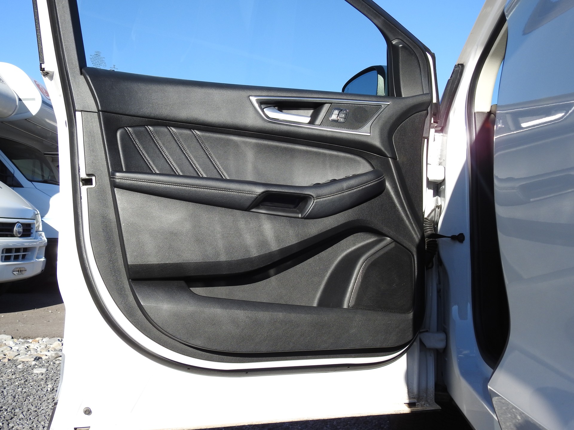 FORD Edge 2.0 TDCi ST-Line 4WD PowerShift-image-12