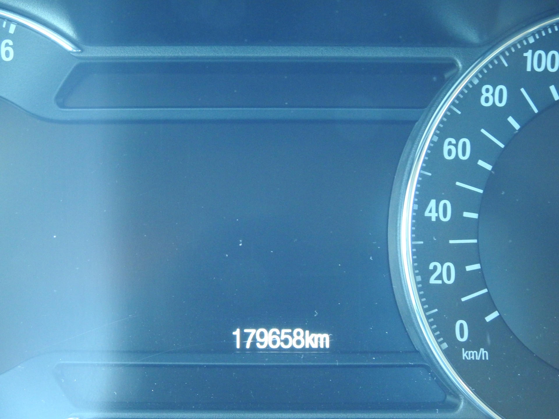 FORD Edge 2.0 TDCi ST-Line 4WD PowerShift-image-23