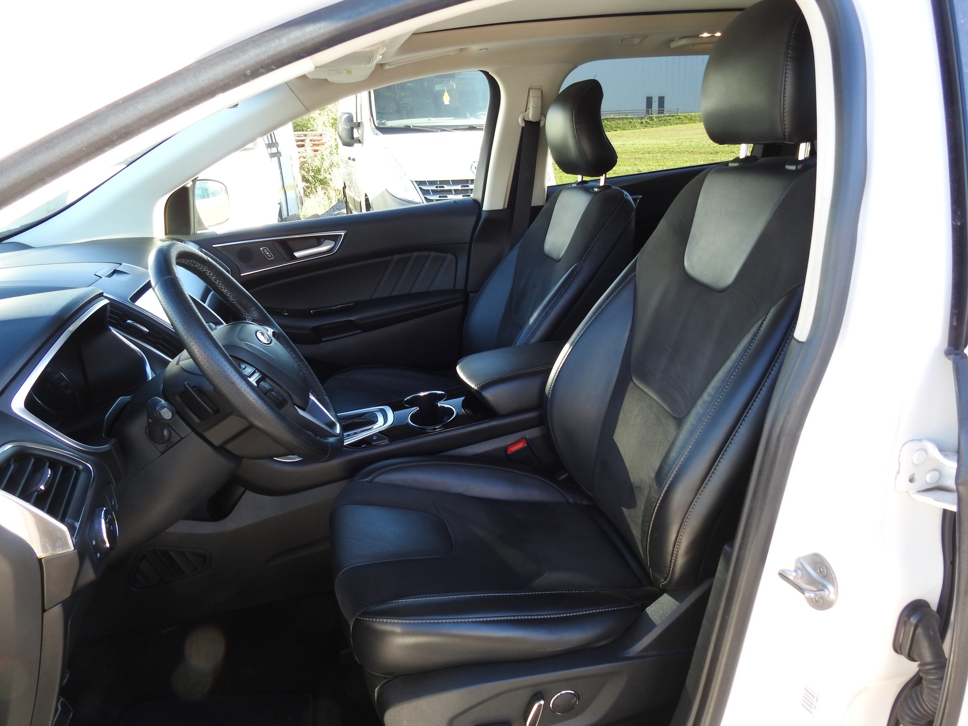 FORD Edge 2.0 TDCi ST-Line 4WD PowerShift-image-14