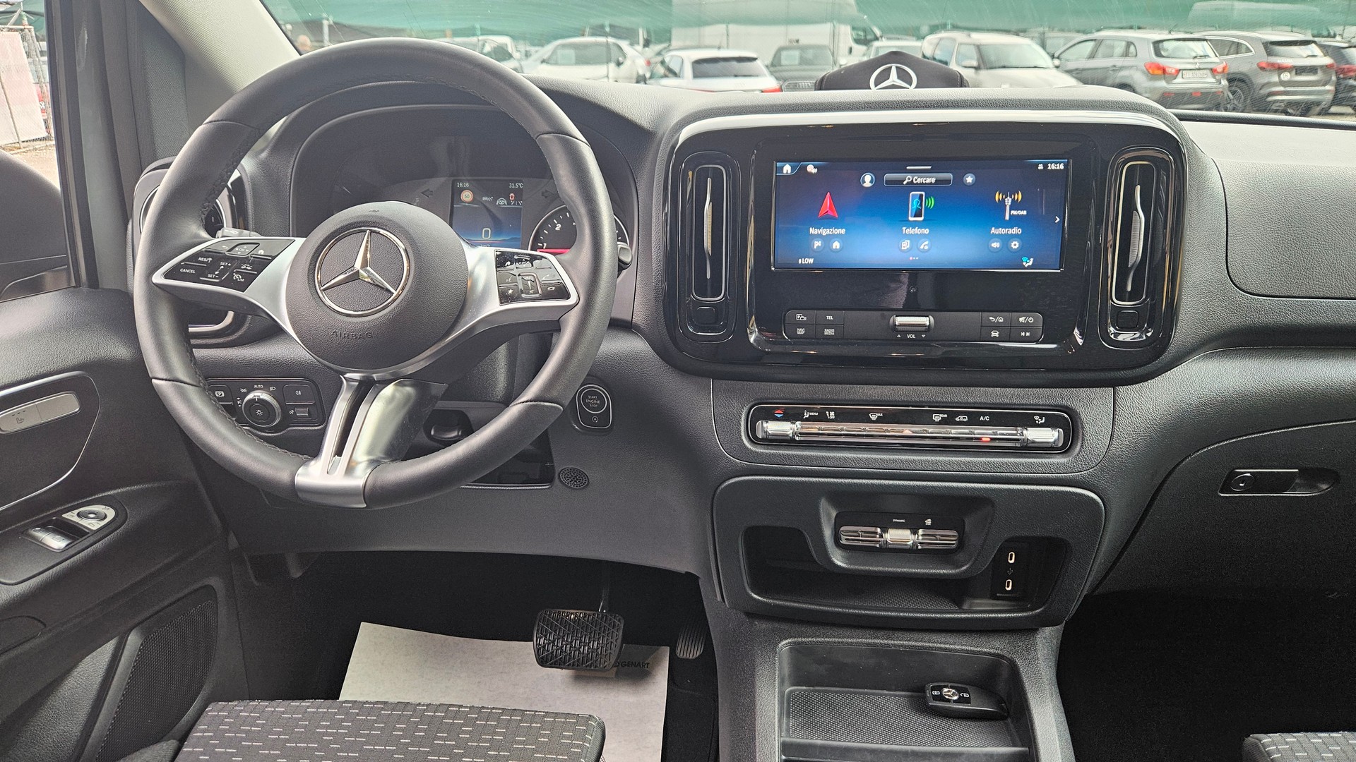 MERCEDES-BENZ Vito 119 CDI Kompakt Tourer 9G-Tronic 4M Select-image-6