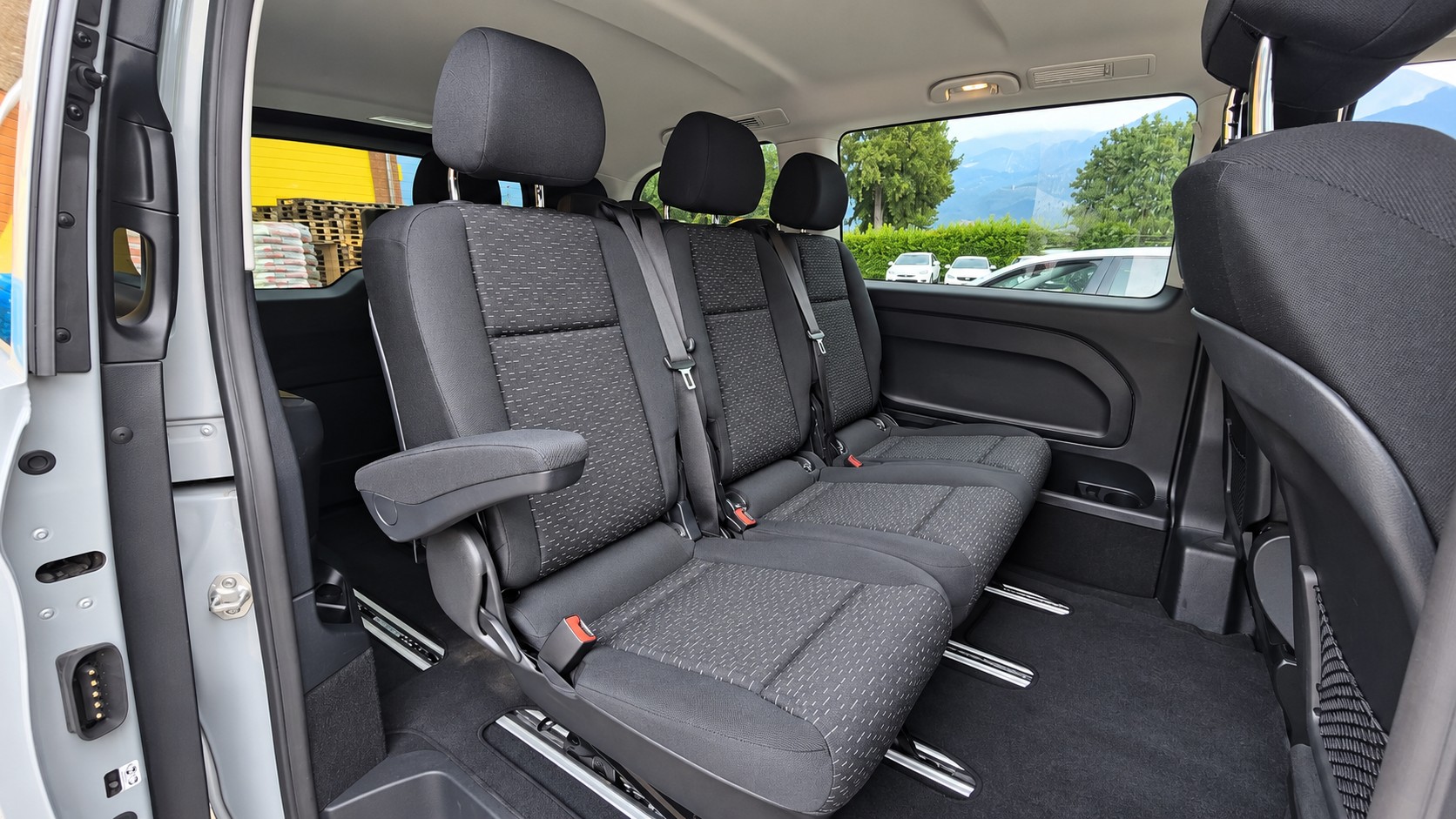 MERCEDES-BENZ Vito 119 CDI Kompakt Tourer 9G-Tronic 4M Select-image-5