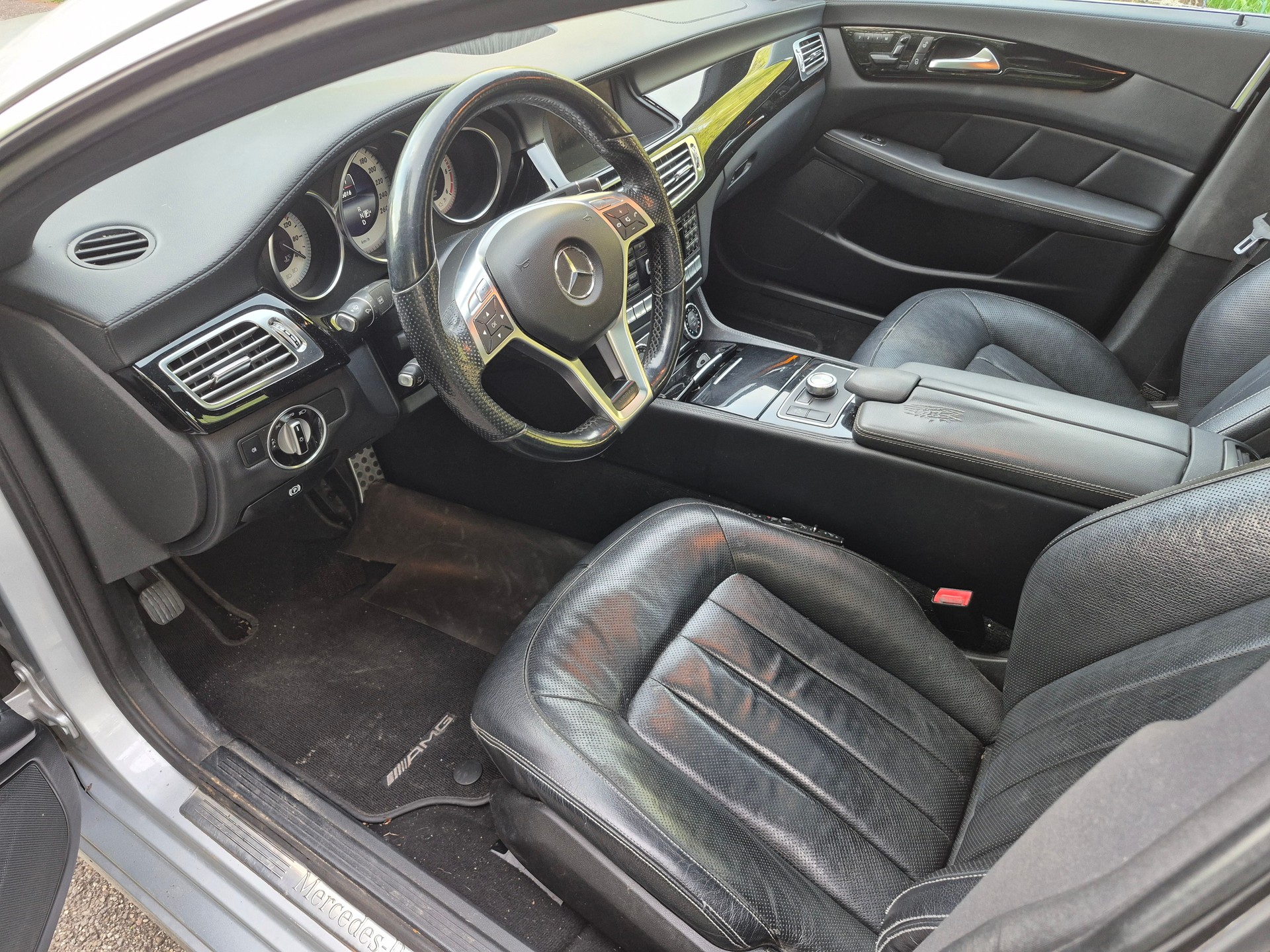 MERCEDES-BENZ CLS 350 CDI Executive 4Matic 7G-Tronic-image-6