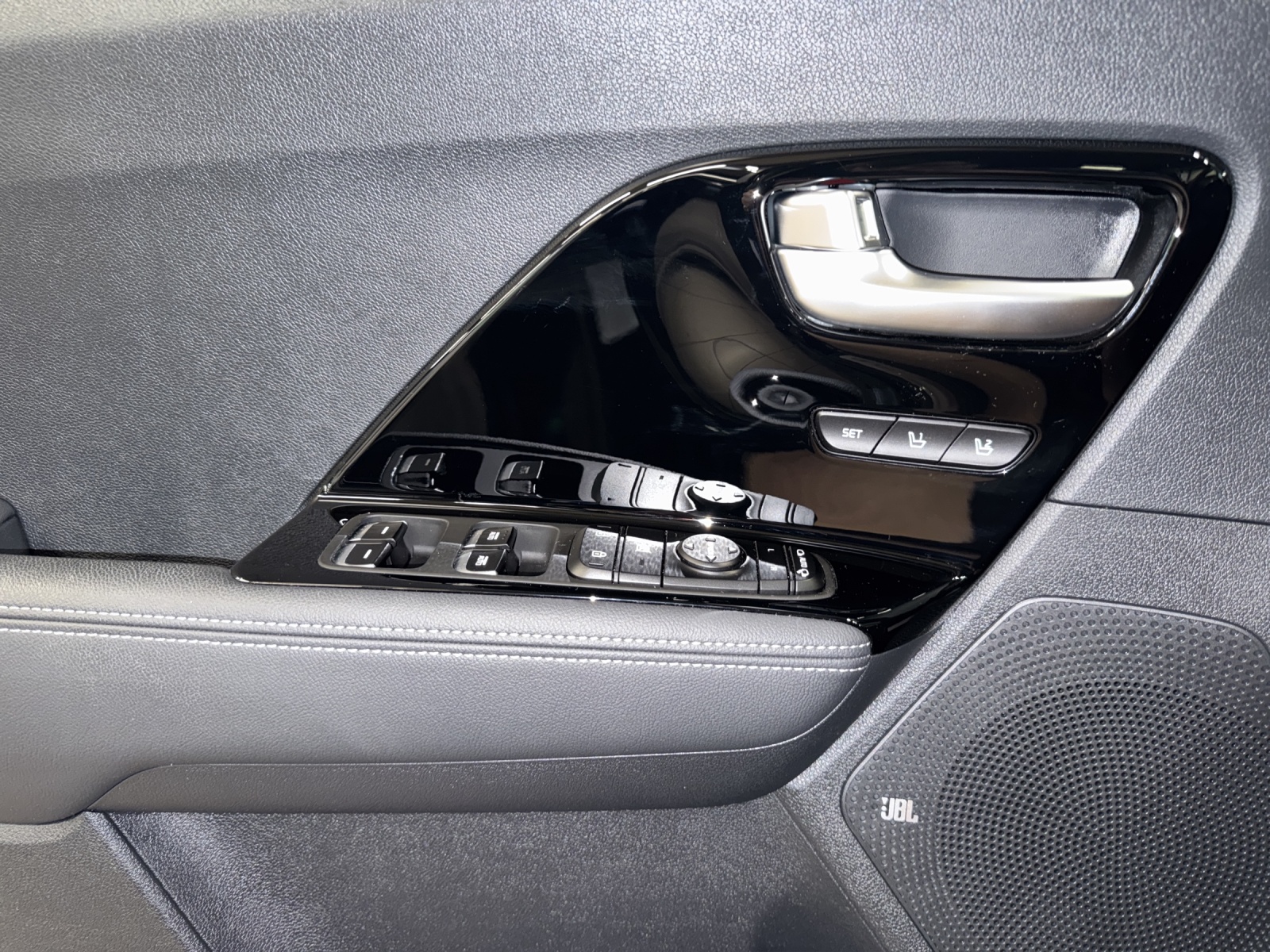 KIA Niro 1.6 GDi Hybrid Style-image-14