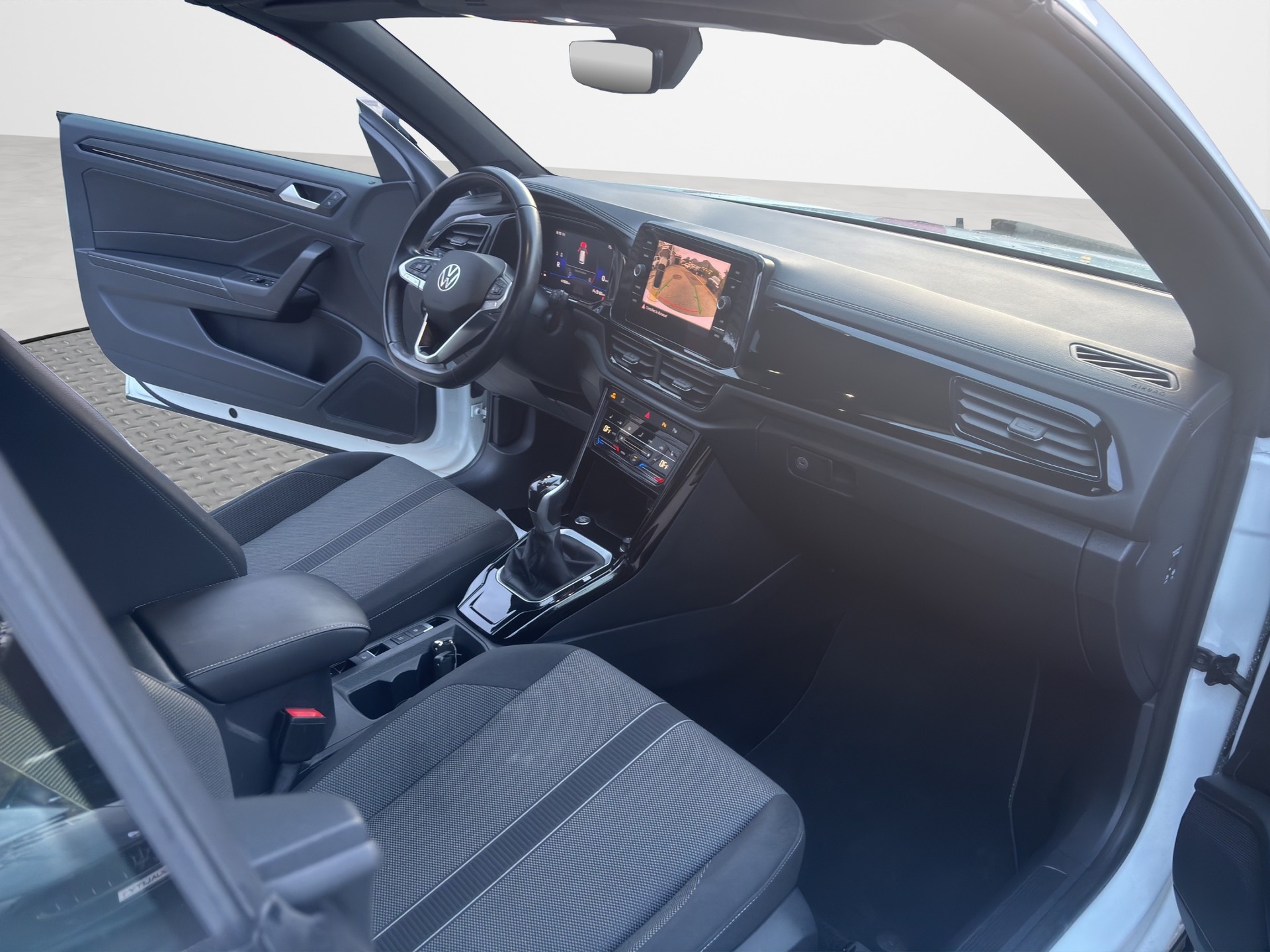 VW T-Roc Cabriolet 1.5 TSI EVO Style DSG-image-13