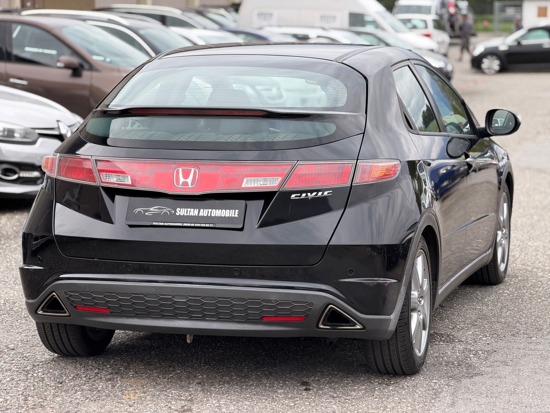 HONDA Civic 1.8i Comfort-image-5